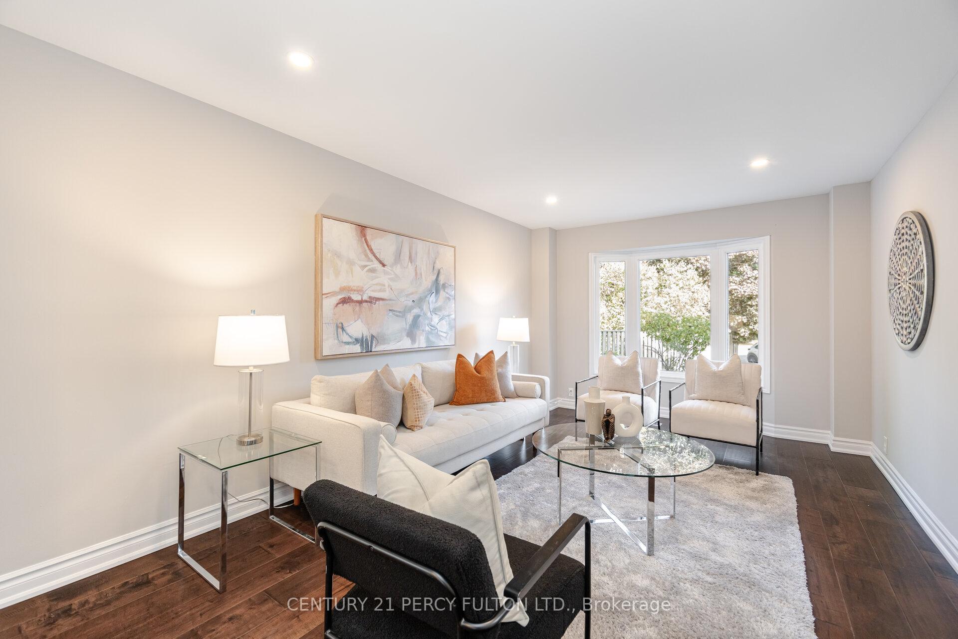 Photo 9 of 718 Pebble Court, Pickering, Amberlea — HOMEH