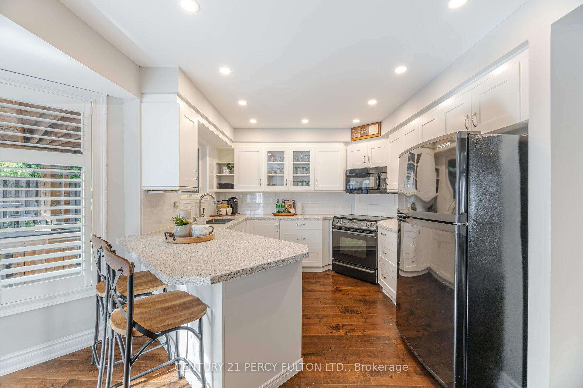 Photo 15 of 718 Pebble Court, Pickering, Amberlea — HOMEH