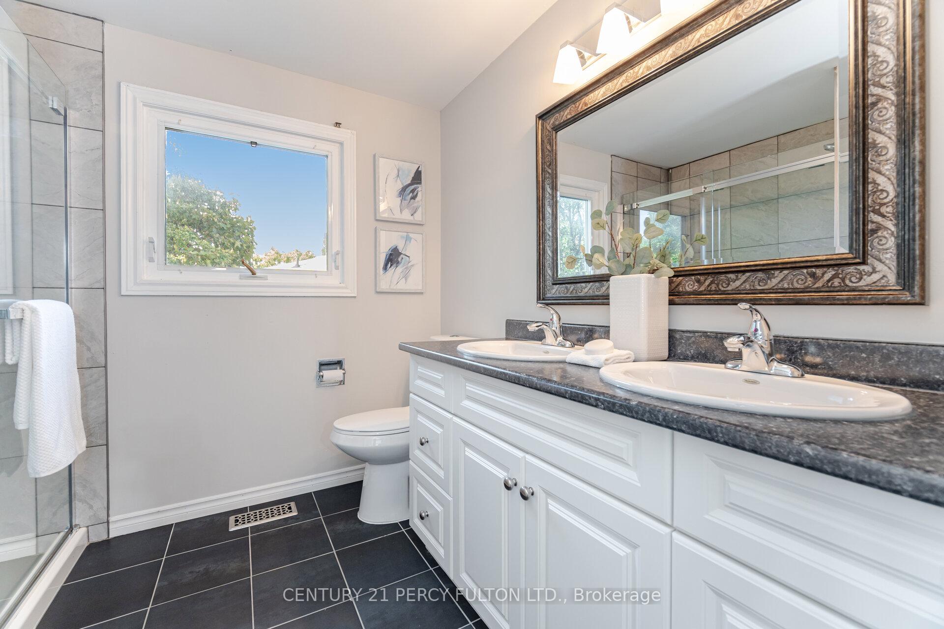 Photo 35 of 718 Pebble Court, Pickering, Amberlea — HOMEH