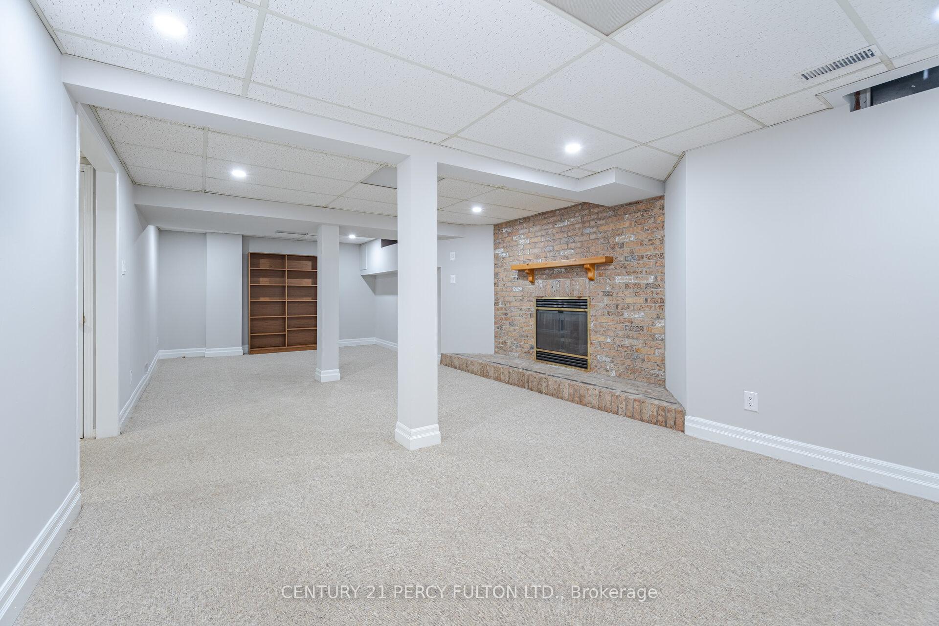 Photo 38 of 718 Pebble Court, Pickering, Amberlea — HOMEH