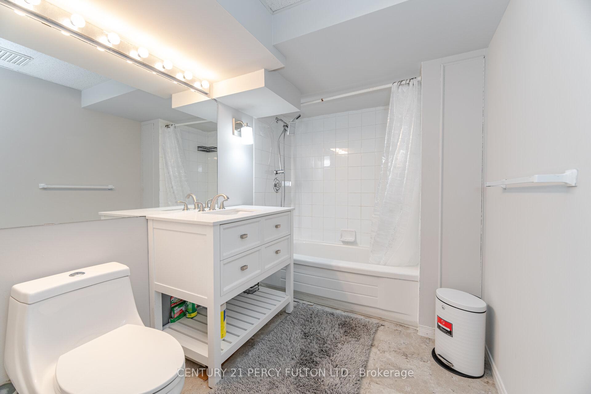 Photo 40 of 718 Pebble Court, Pickering, Amberlea — HOMEH
