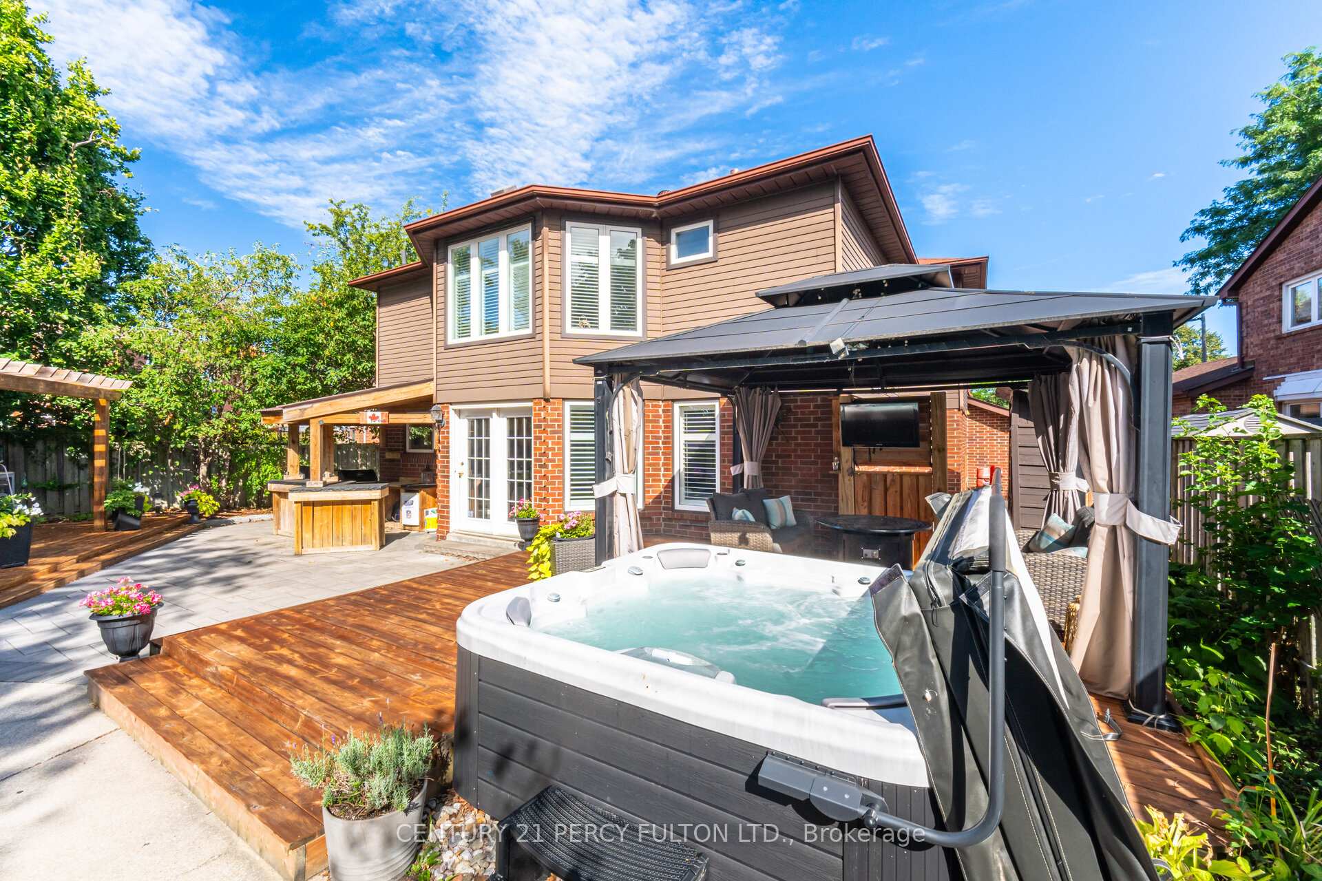 Photo 42 of 718 Pebble Court, Pickering, Amberlea — HOMEH