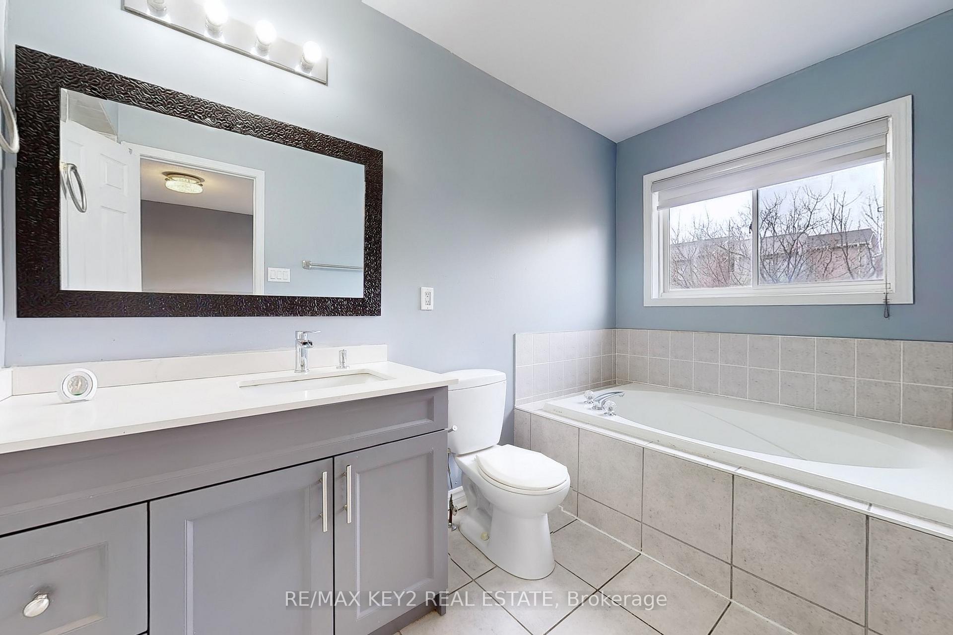 Photo 16 of 1609 Avonmore Square, Pickering, Town Centre — HOMEH