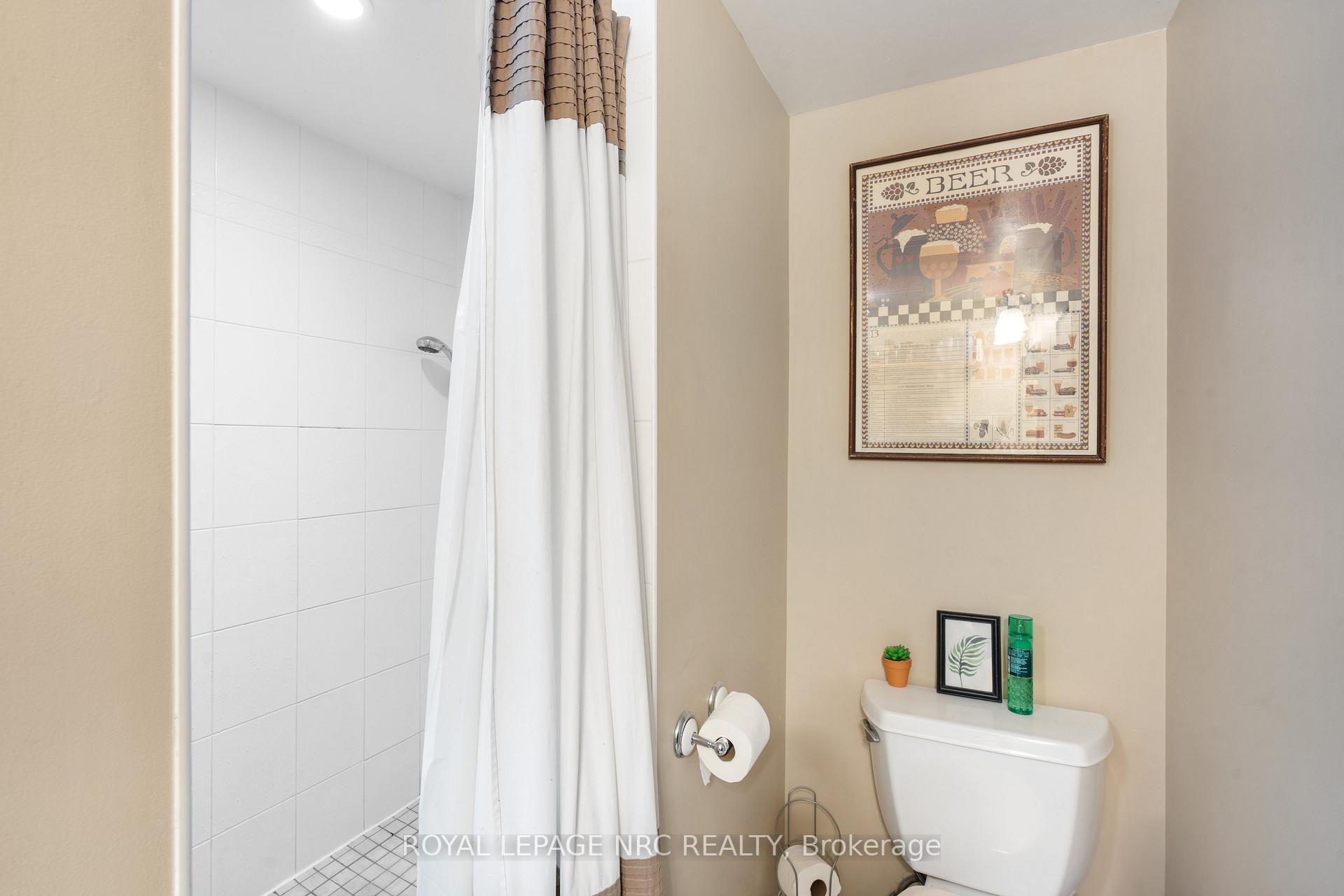 Photo 32 of 4042 Montcalm Crescent, Niagara Falls, Chippawa — HOMEH