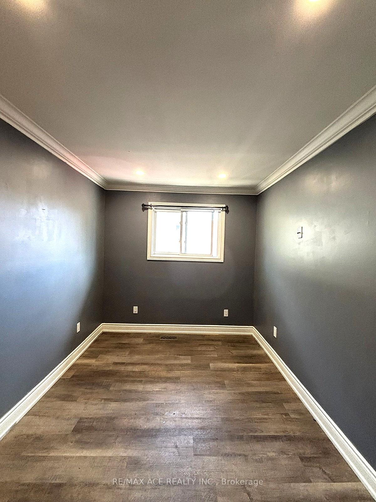 Photo 11 of Unit MAIN, 379 Surrey Drive, Oshawa, Eastdale — HOMEH
