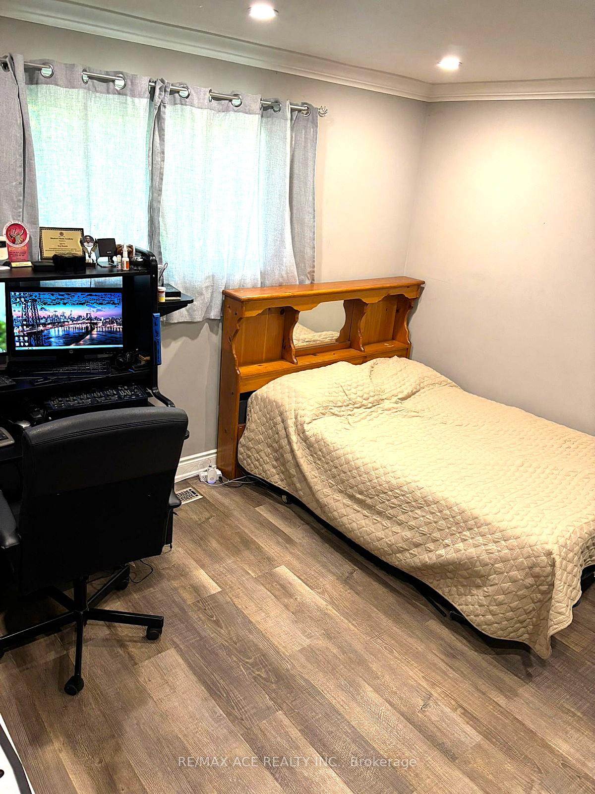 Photo 13 of Unit MAIN, 379 Surrey Drive, Oshawa, Eastdale — HOMEH