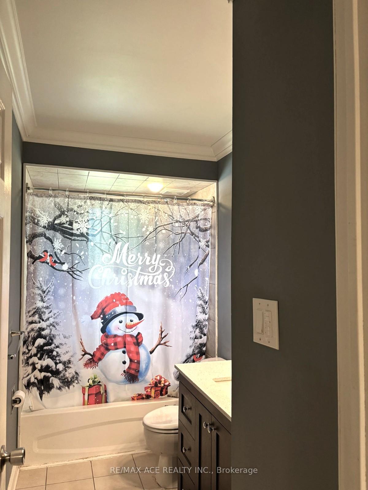 Photo 14 of Unit MAIN, 379 Surrey Drive, Oshawa, Eastdale — HOMEH