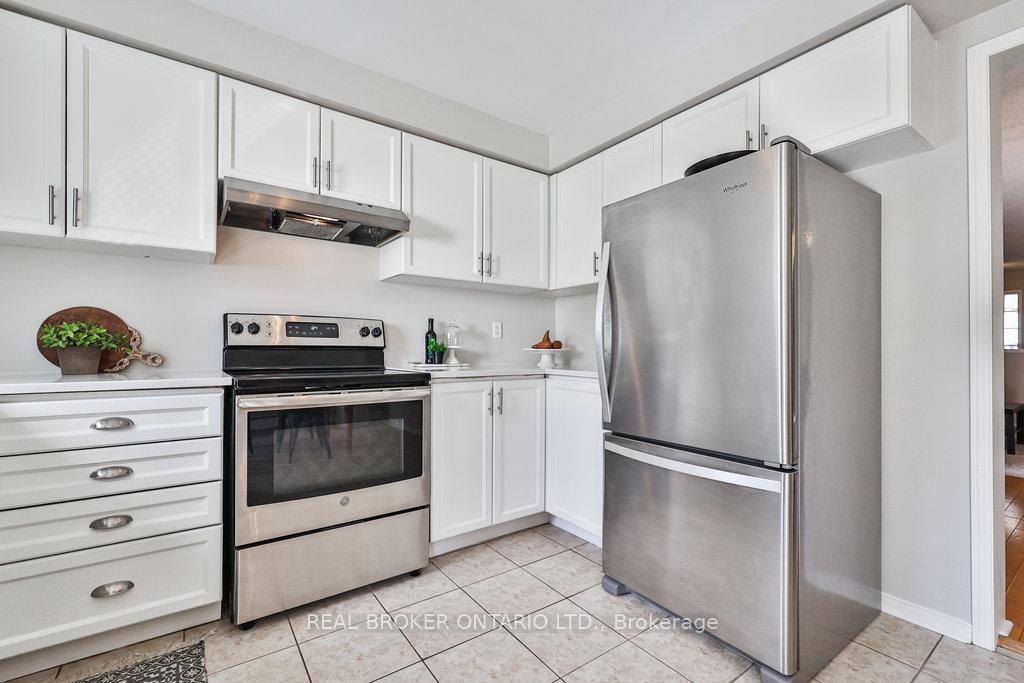 Photo 8 of 36 Sloan Drive, Milton, Dempsey — HOMEH