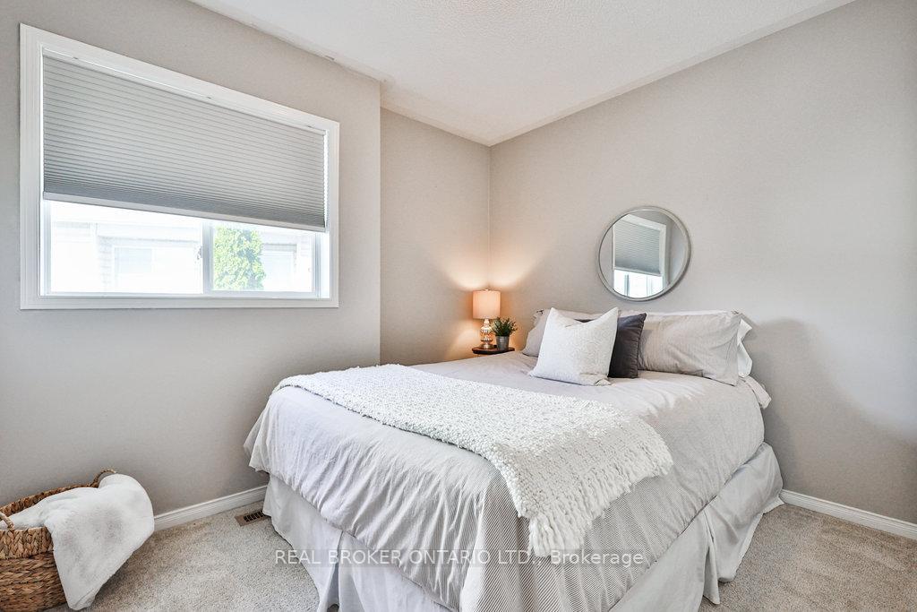 Photo 15 of 36 Sloan Drive, Milton, Dempsey — HOMEH