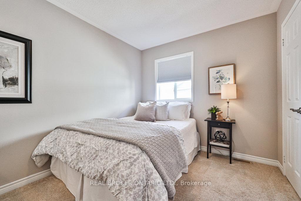 Photo 17 of 36 Sloan Drive, Milton, Dempsey — HOMEH