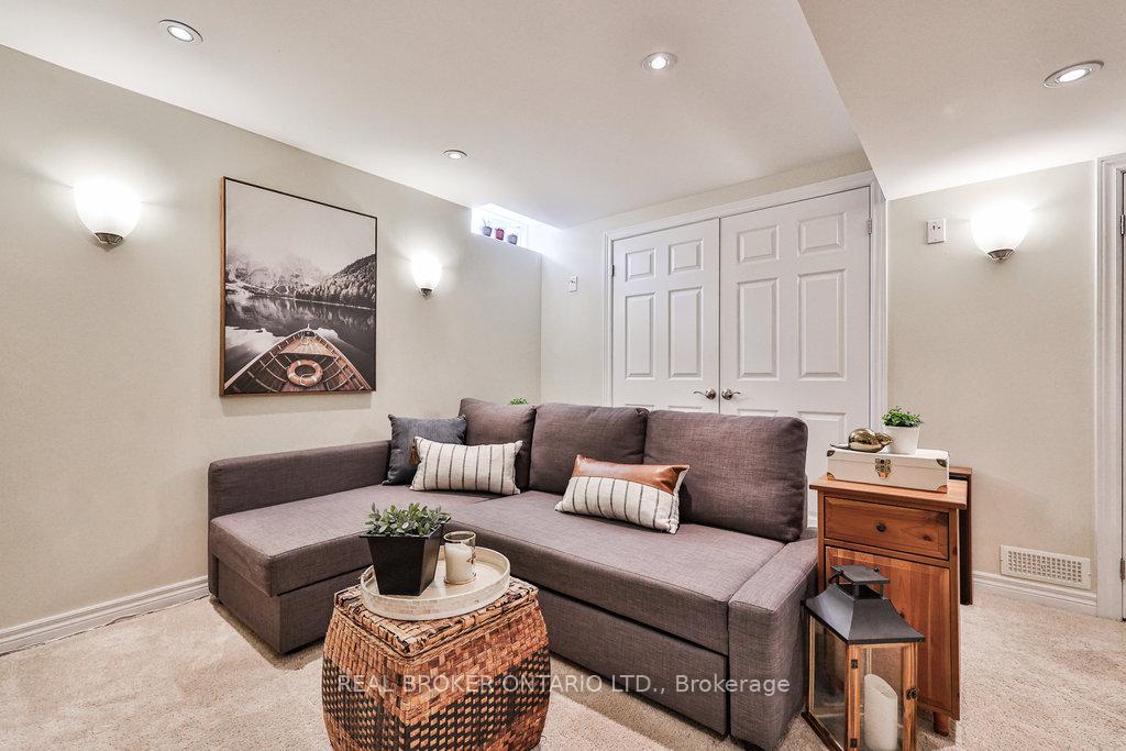 Photo 26 of 36 Sloan Drive, Milton, Dempsey — HOMEH