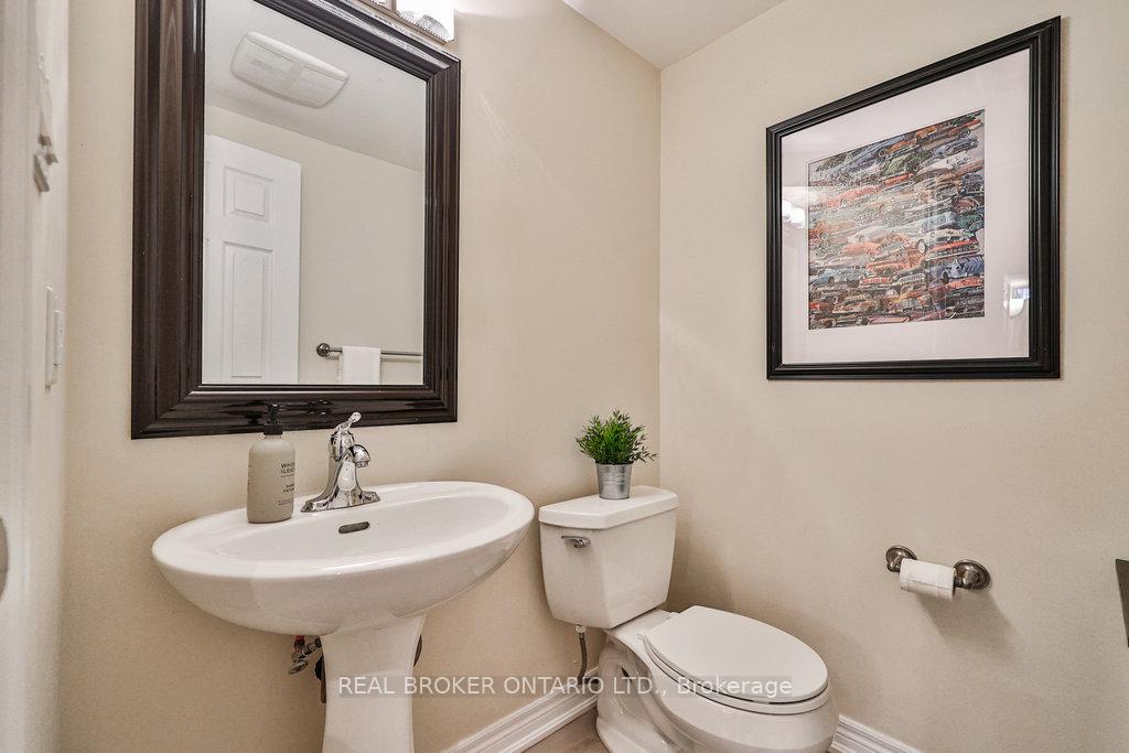 Photo 29 of 36 Sloan Drive, Milton, Dempsey — HOMEH