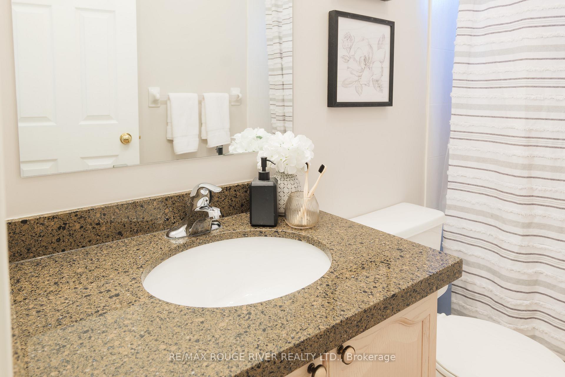 Photo 23 of 1936 Rosebank Road, Pickering, Amberlea — HOMEH