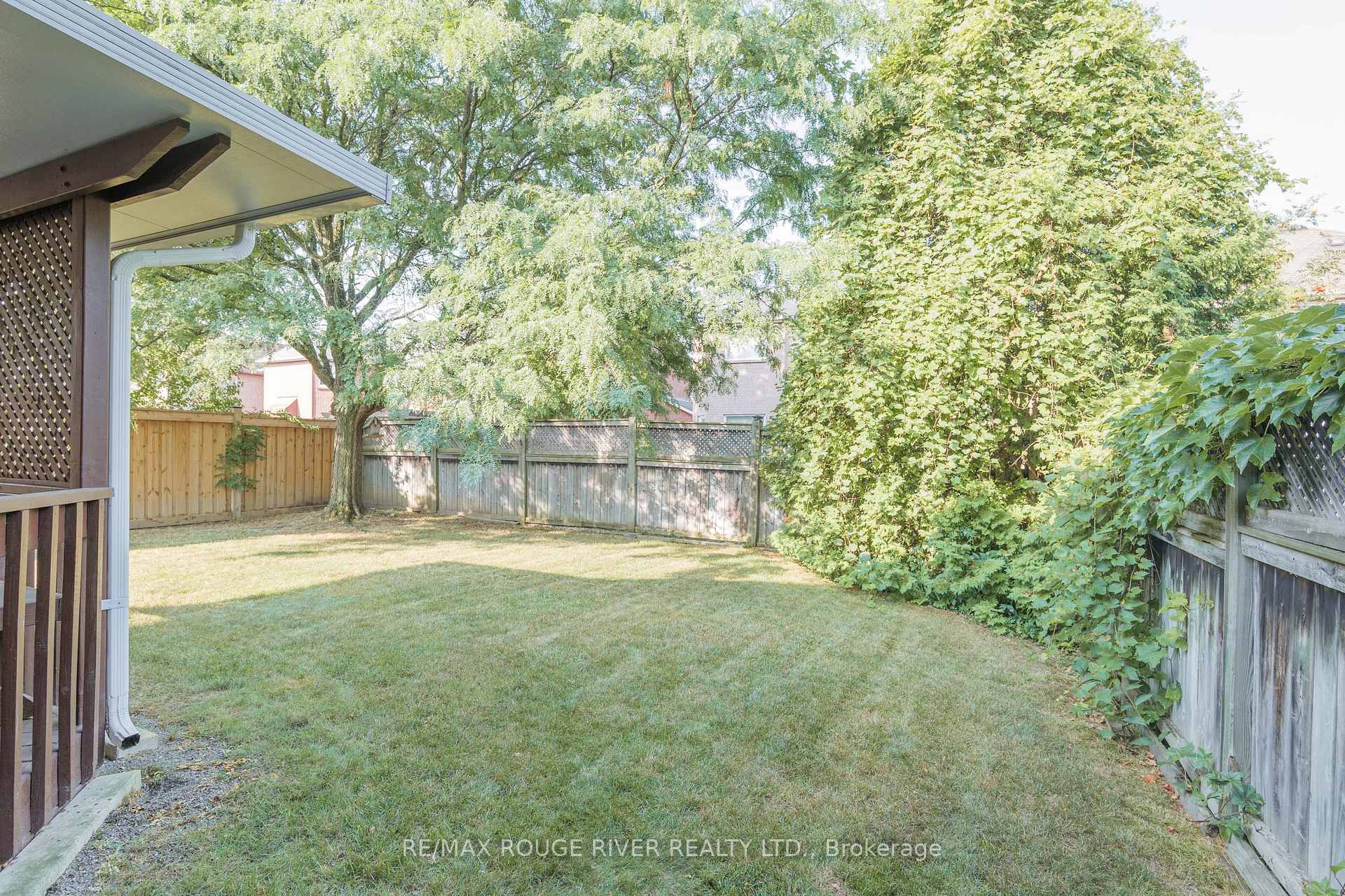Photo 37 of 1936 Rosebank Road, Pickering, Amberlea — HOMEH