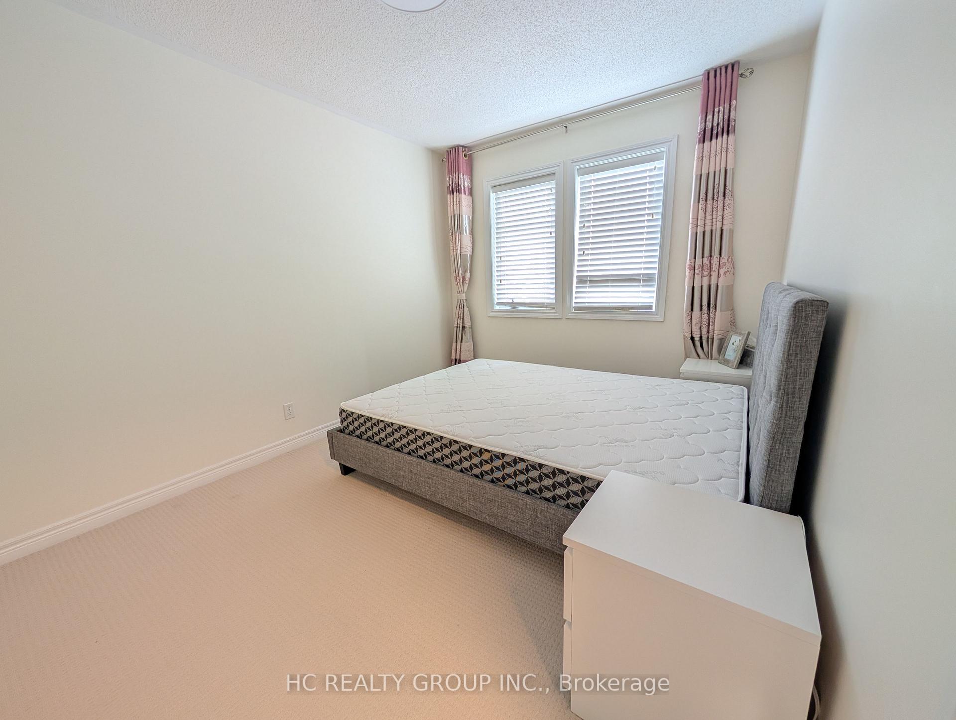 Photo 1 of 15 Tabaret Crescent, Oshawa, Windfields — HOMEH