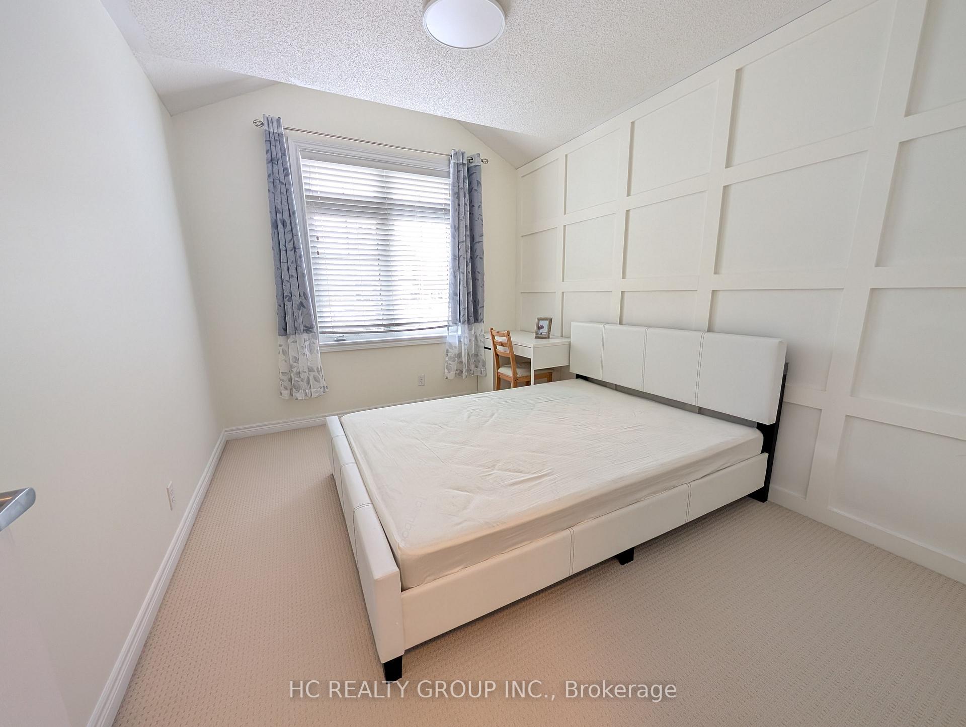 Photo 3 of 15 Tabaret Crescent, Oshawa, Windfields — HOMEH