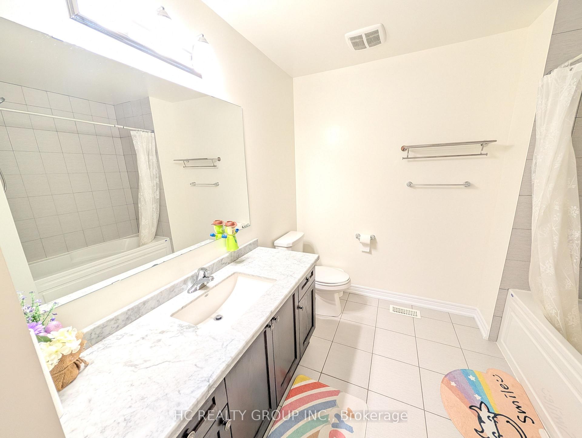 Photo 4 of 15 Tabaret Crescent, Oshawa, Windfields — HOMEH