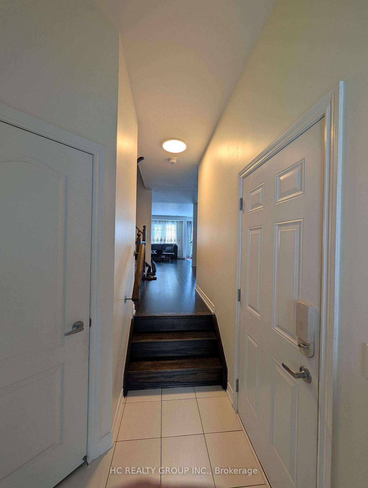 Photo 9 of 15 Tabaret Crescent, Oshawa, Windfields — HOMEH