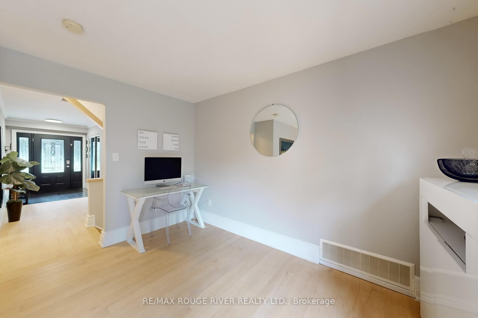Photo 10 of 1773 Bronte Square, Pickering, Liverpool — HOMEH