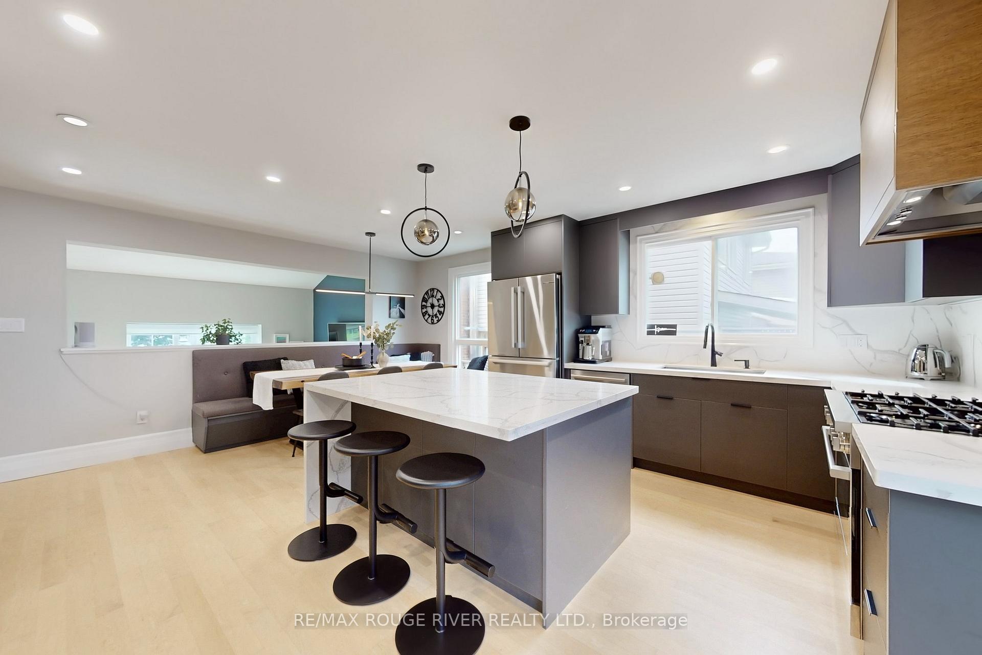 Photo 13 of 1773 Bronte Square, Pickering, Liverpool — HOMEH