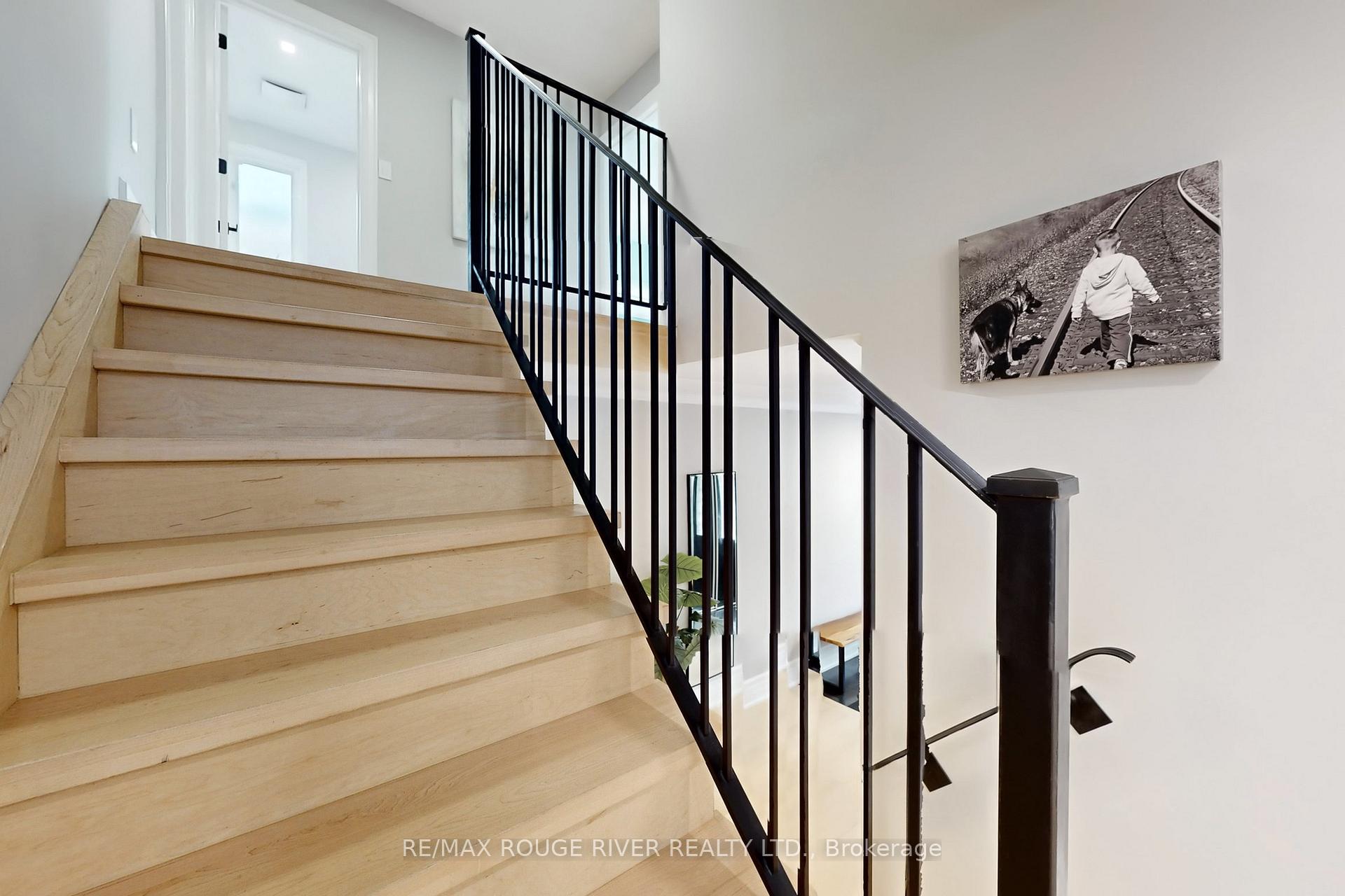 Photo 17 of 1773 Bronte Square, Pickering, Liverpool — HOMEH