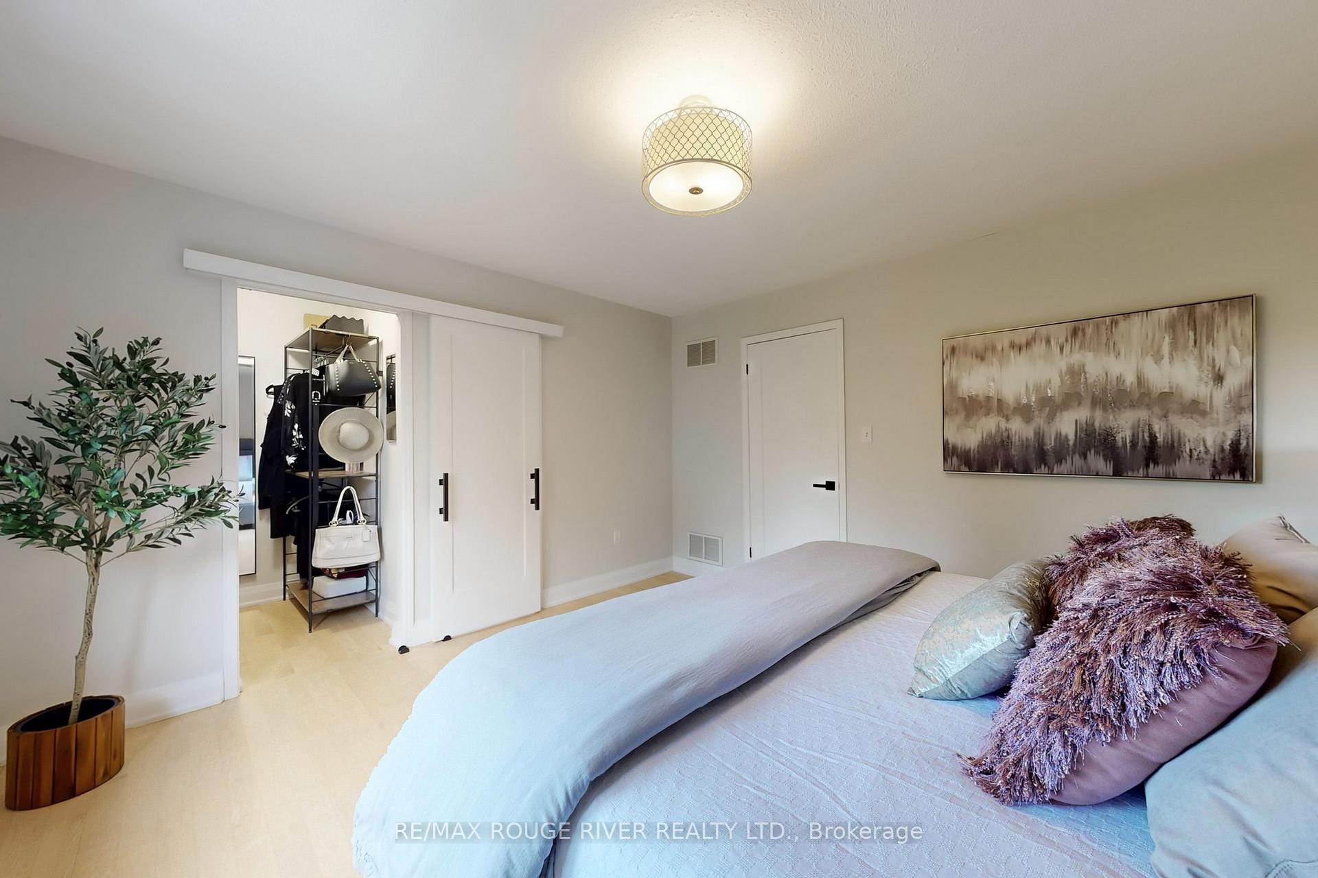 Photo 19 of 1773 Bronte Square, Pickering, Liverpool — HOMEH