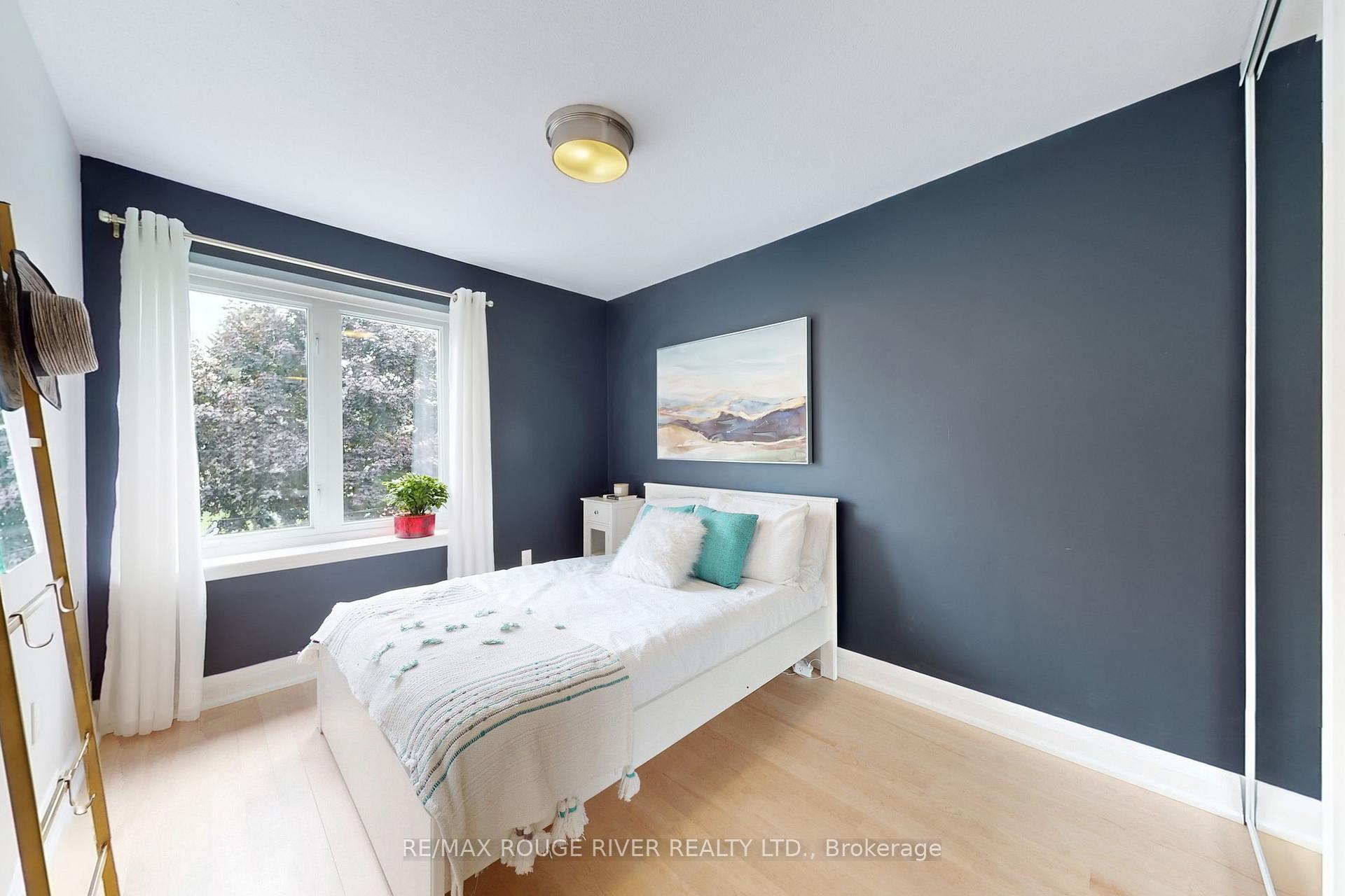 Photo 20 of 1773 Bronte Square, Pickering, Liverpool — HOMEH
