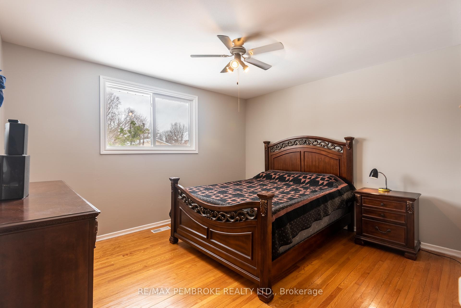 Photo 23 of 23 Albert Street, Petawawa — HOMEH
