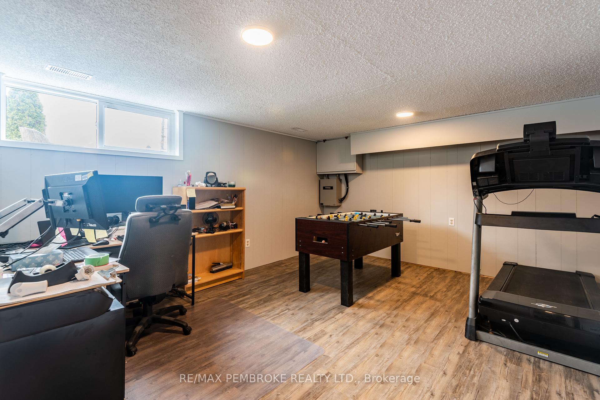 Photo 28 of 23 Albert Street, Petawawa — HOMEH