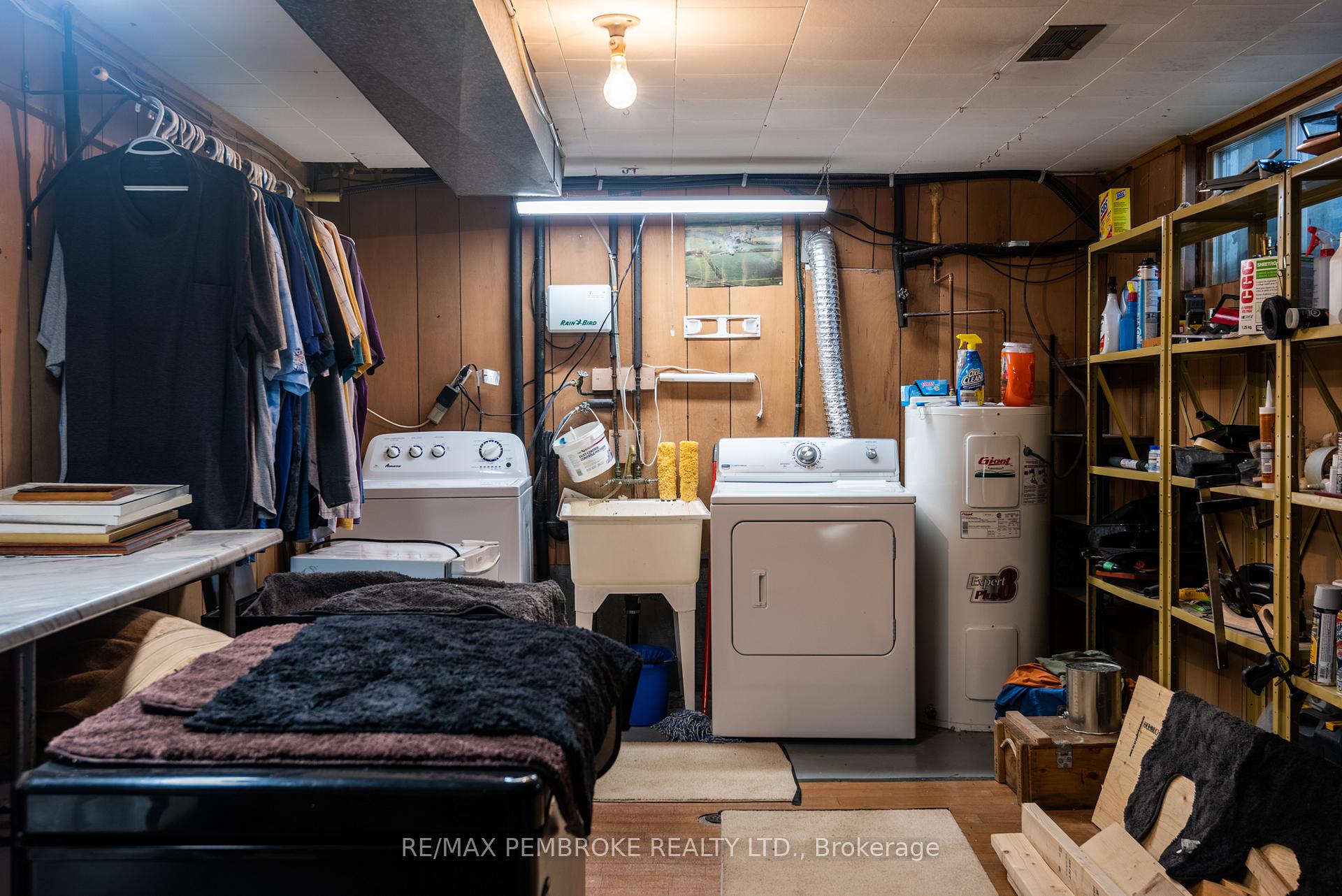 Photo 31 of 23 Albert Street, Petawawa — HOMEH