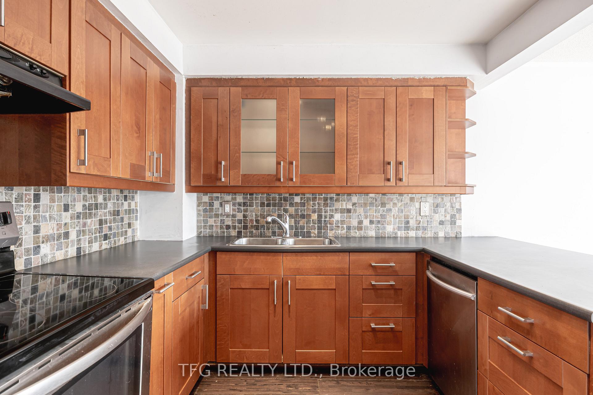 Photo 9 of 1475 Major Oaks Road, Pickering, Brock Ridge — HOMEH