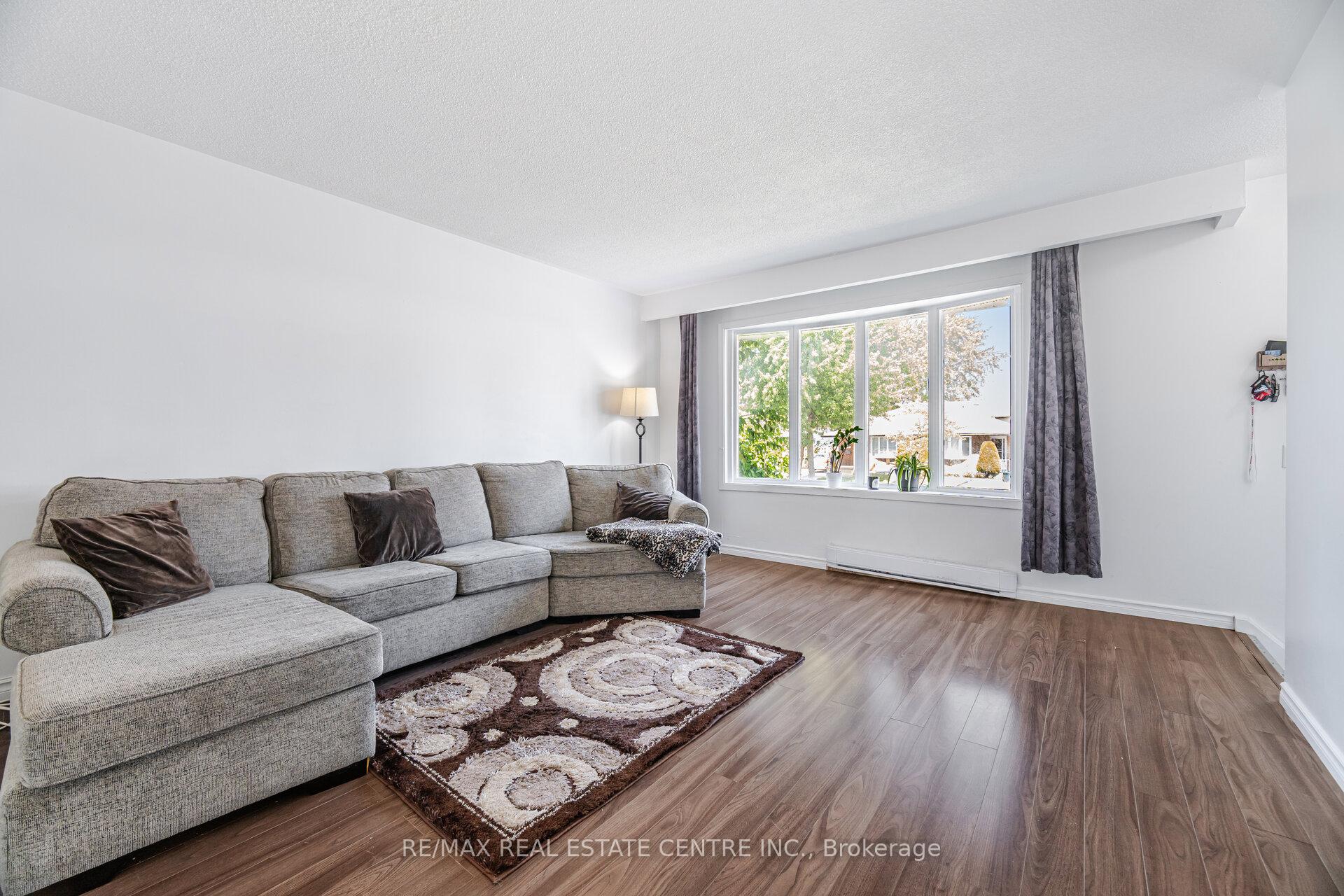 Photo 6 of 244 Kinmount Crescent, Oshawa, Lakeview — HOMEH