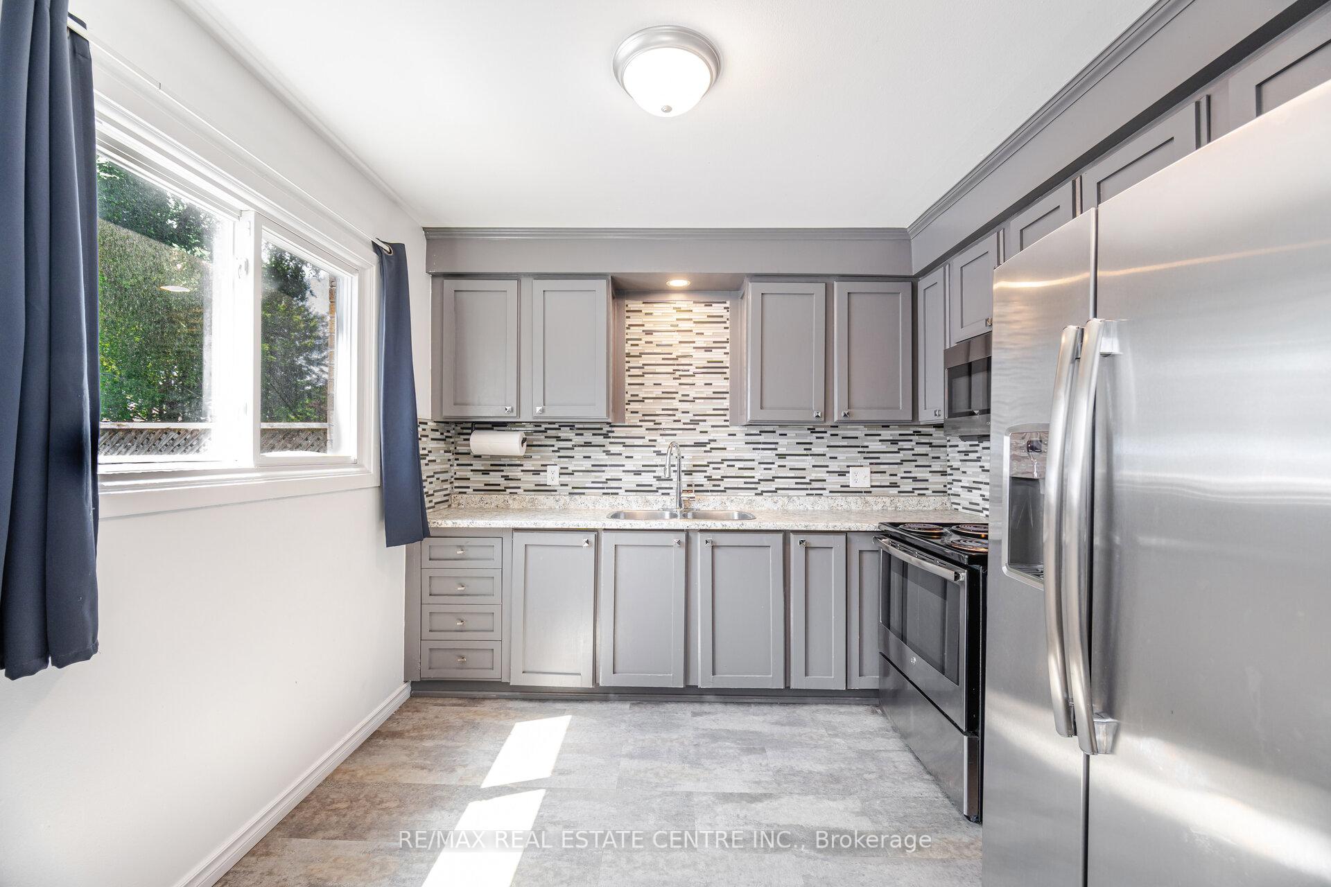 Photo 13 of 244 Kinmount Crescent, Oshawa, Lakeview — HOMEH