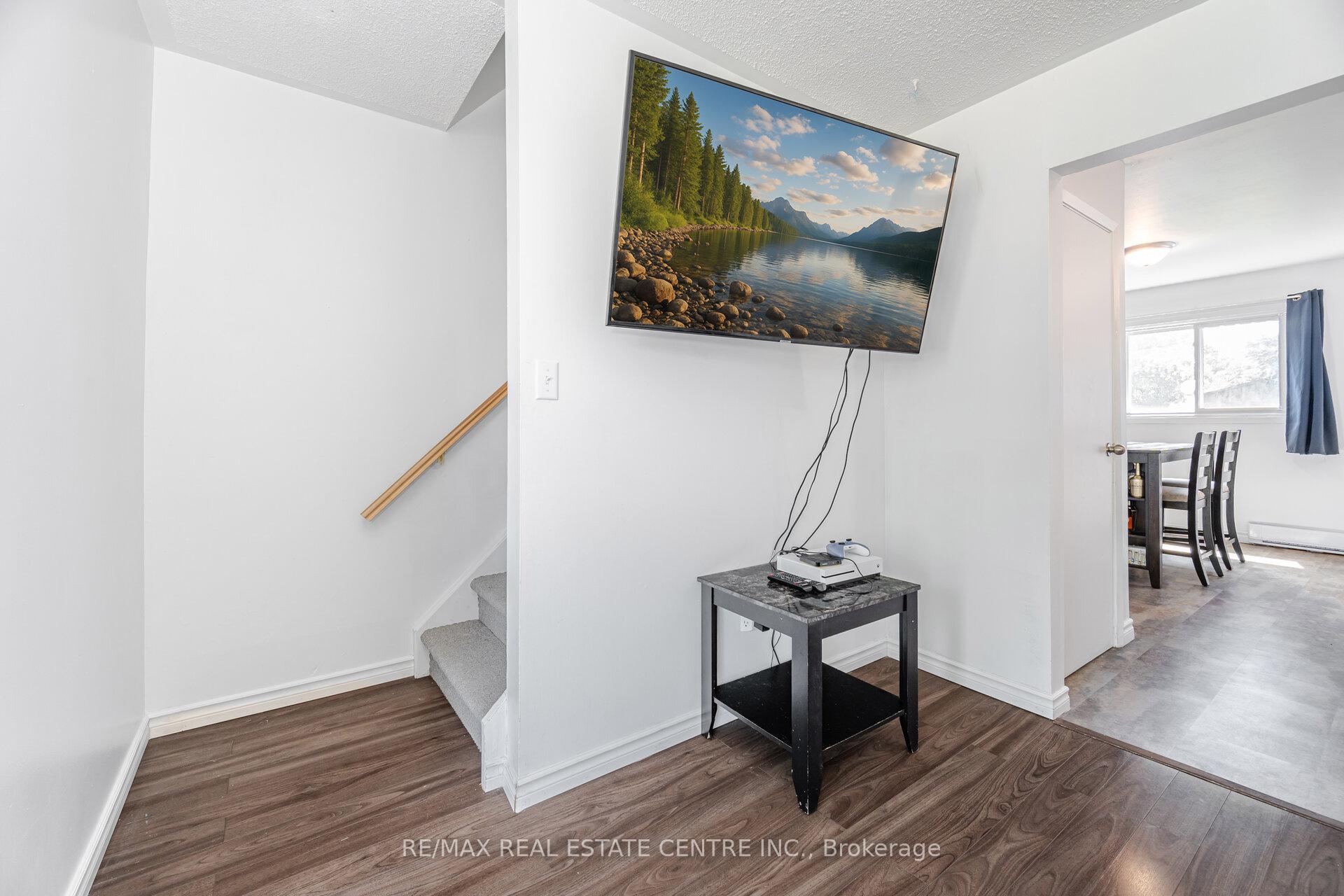 Photo 18 of 244 Kinmount Crescent, Oshawa, Lakeview — HOMEH