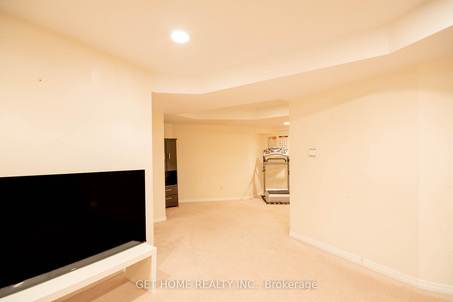Photo 34 of 532 Ormond Drive, Oshawa, Samac — HOMEH
