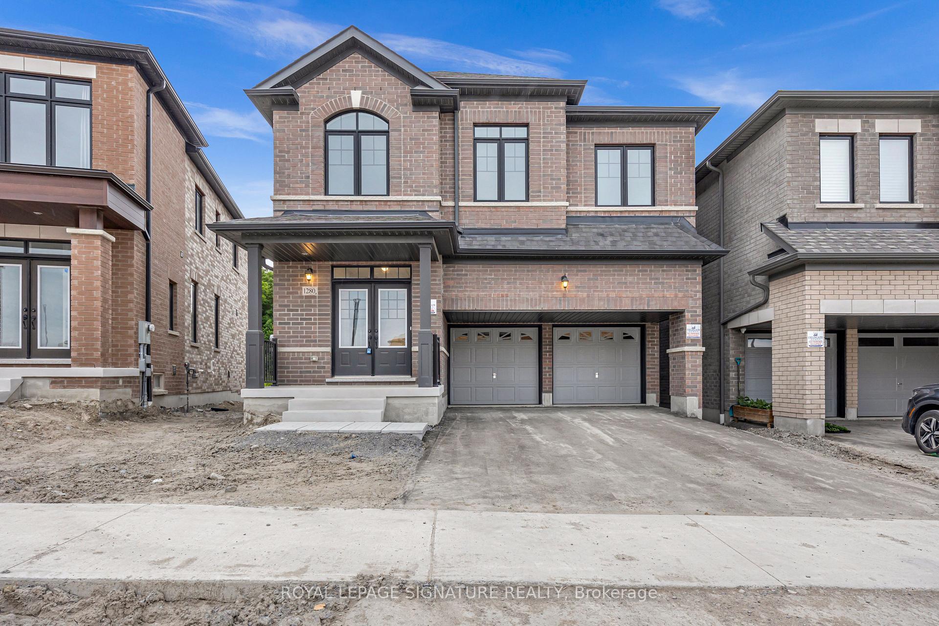 Front of 1280 Talisman Manor