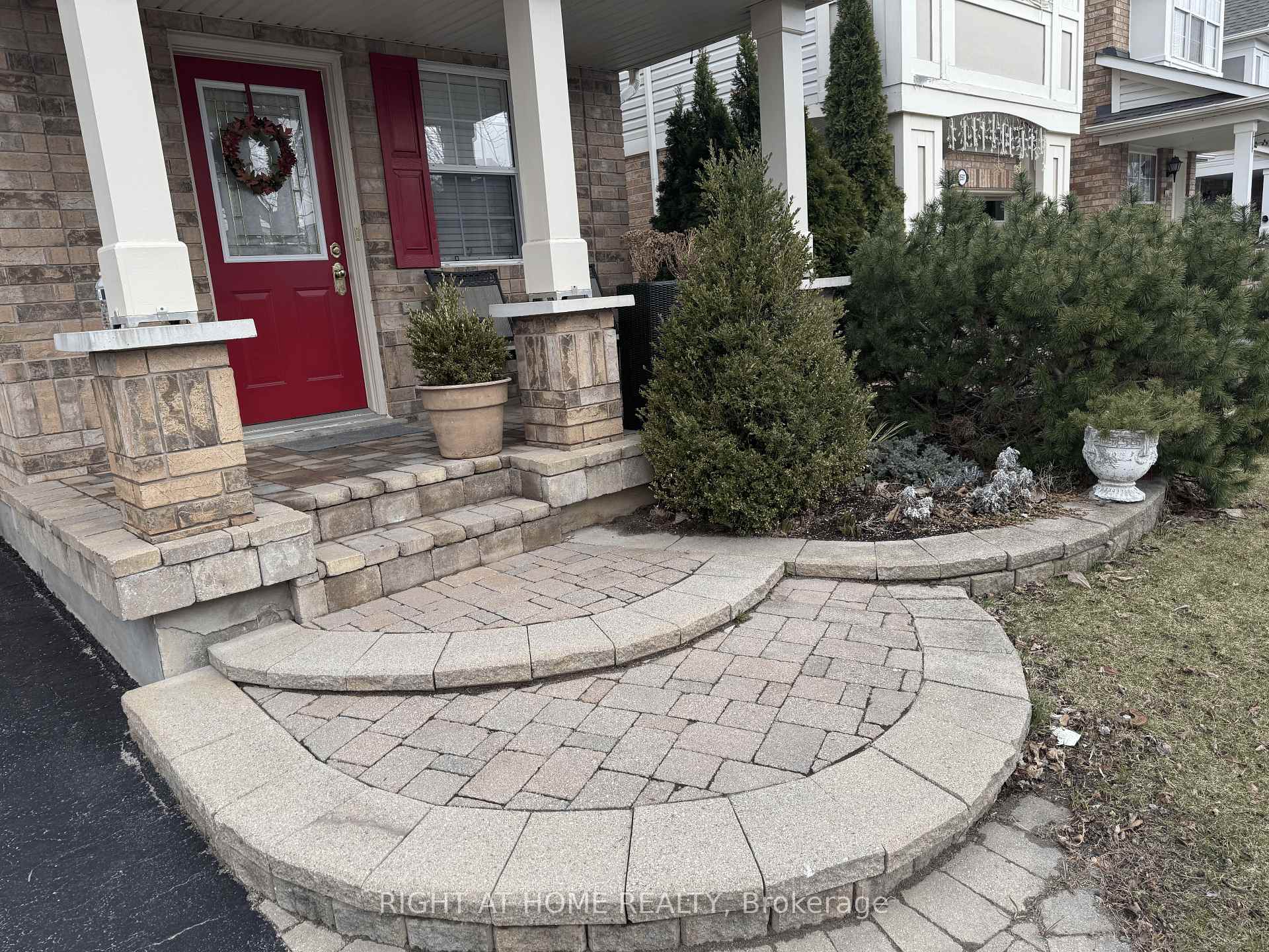 Photo 3 of 1595 Cartwright Crescent, Milton, Clarke — HOMEH