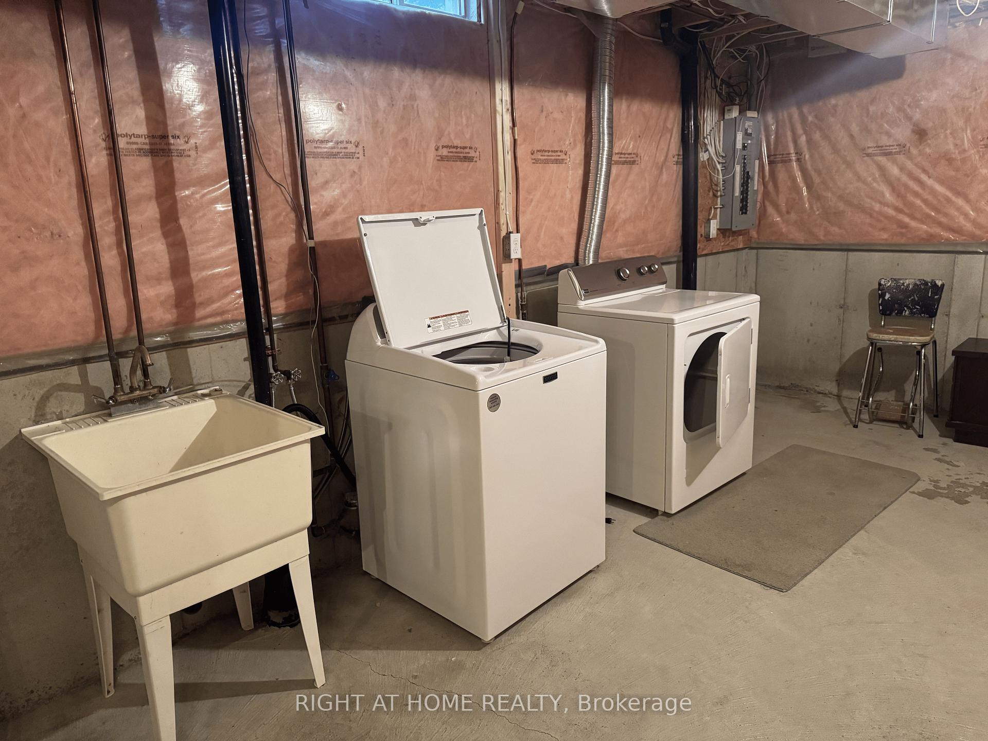 Photo 20 of 1595 Cartwright Crescent, Milton, Clarke — HOMEH