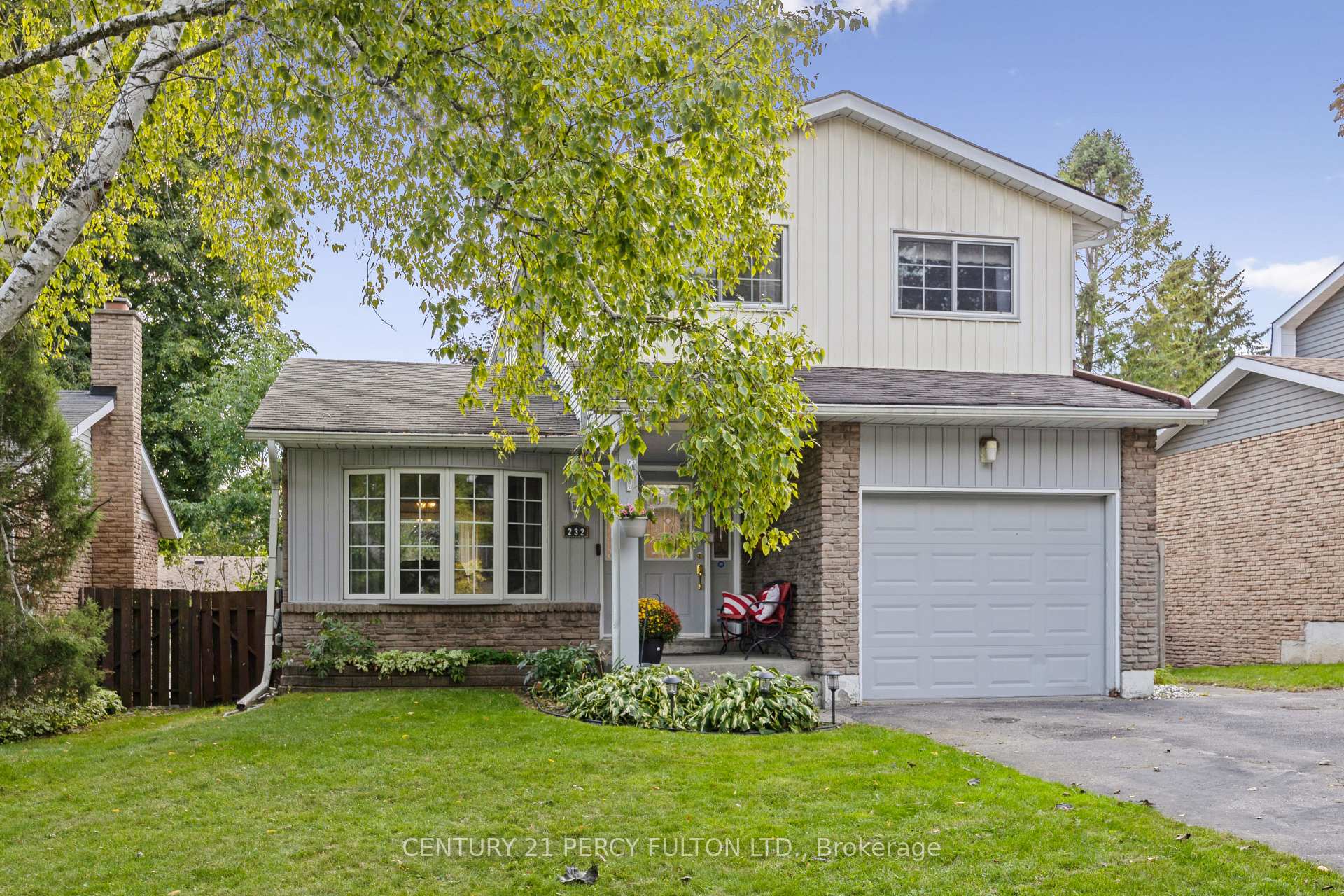 Photo 1 of 232 Grandview Street S, Oshawa, Donevan — HOMEH