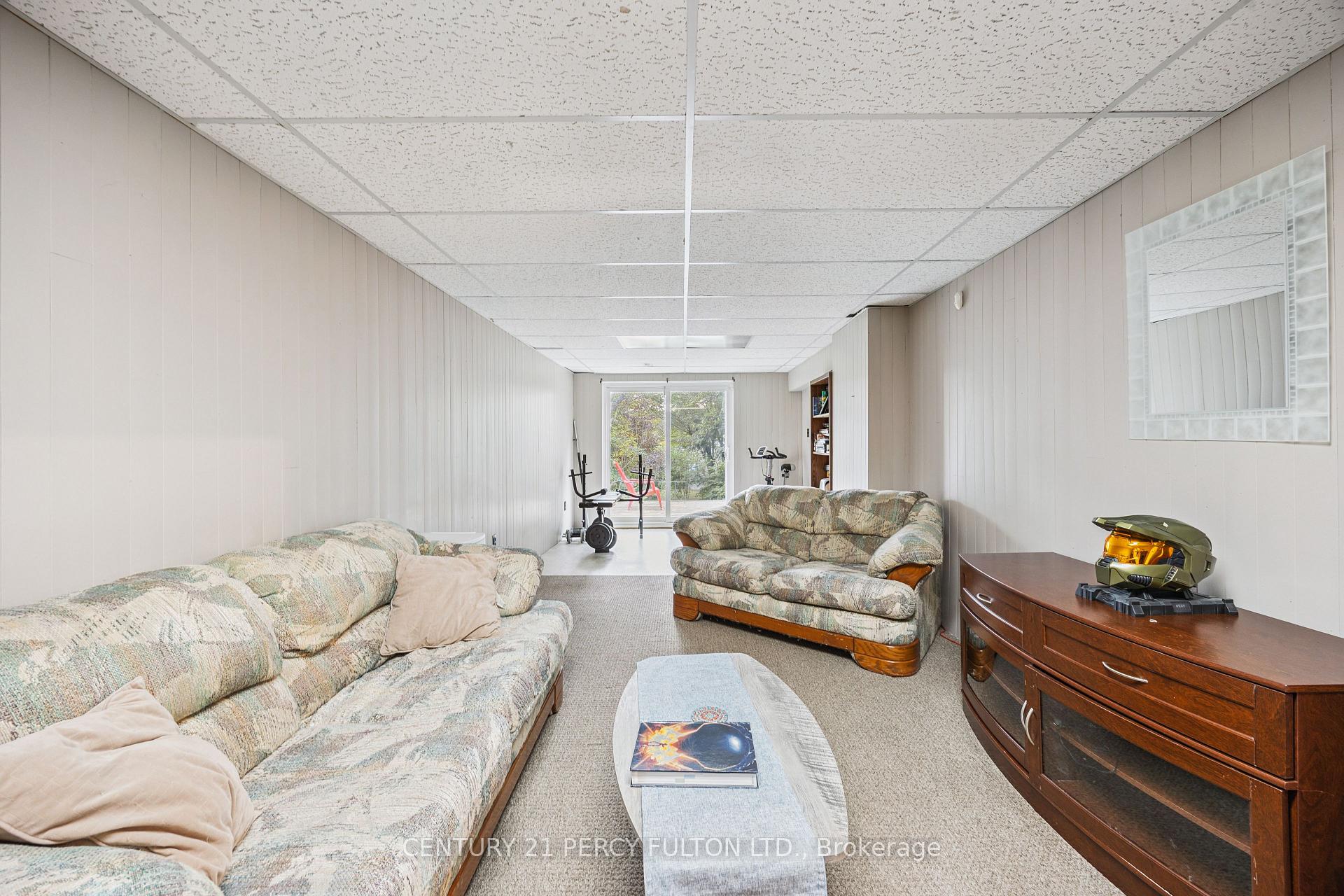 Photo 21 of 232 Grandview Street S, Oshawa, Donevan — HOMEH