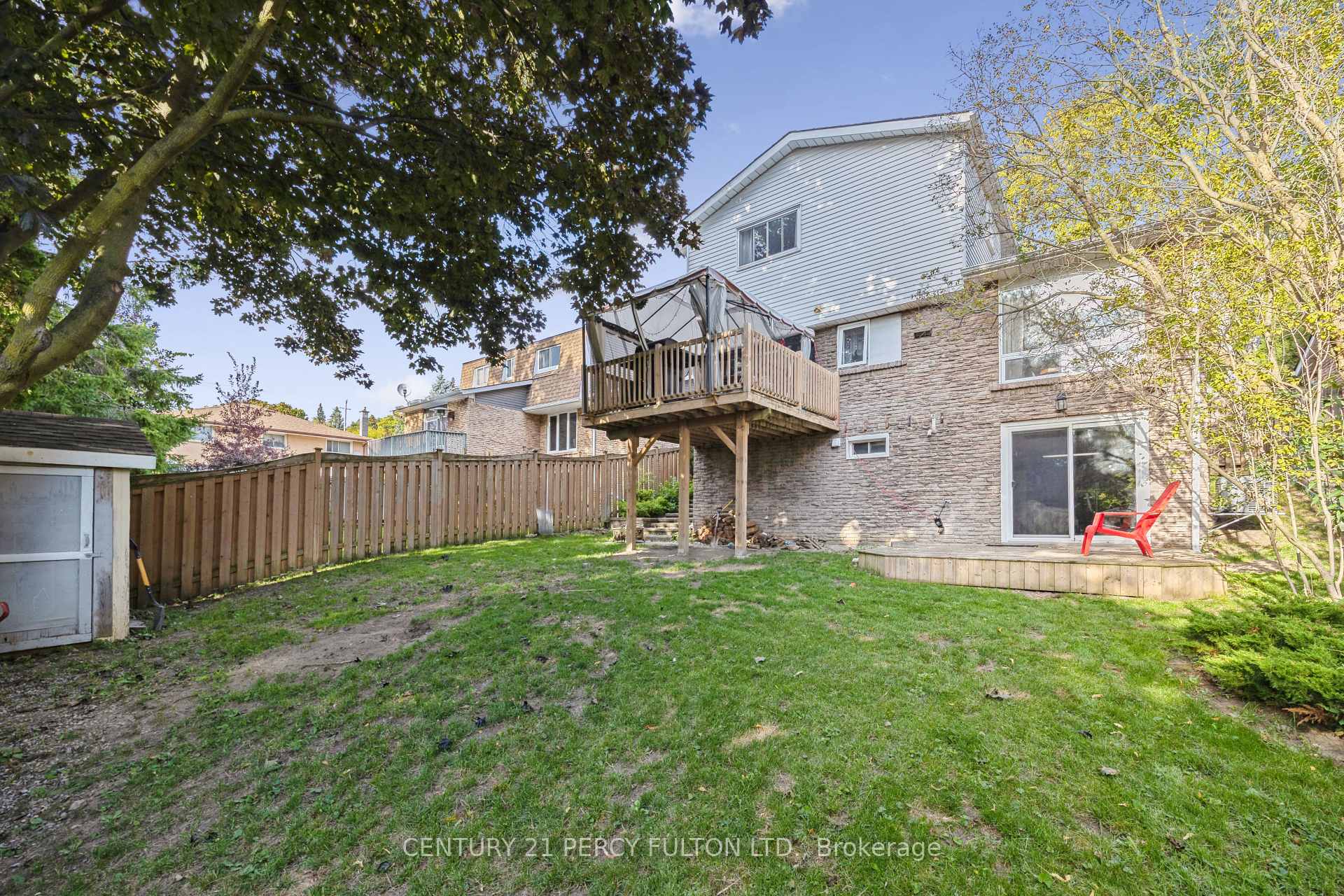 Photo 23 of 232 Grandview Street S, Oshawa, Donevan — HOMEH