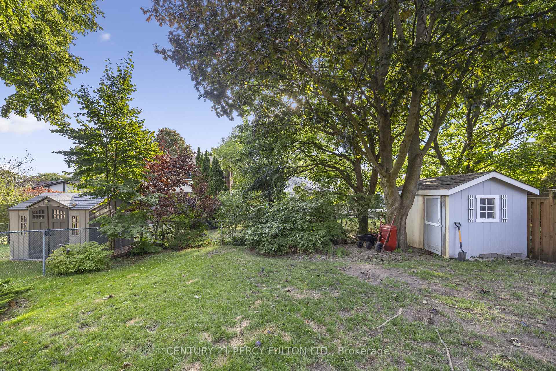 Photo 25 of 232 Grandview Street S, Oshawa, Donevan — HOMEH
