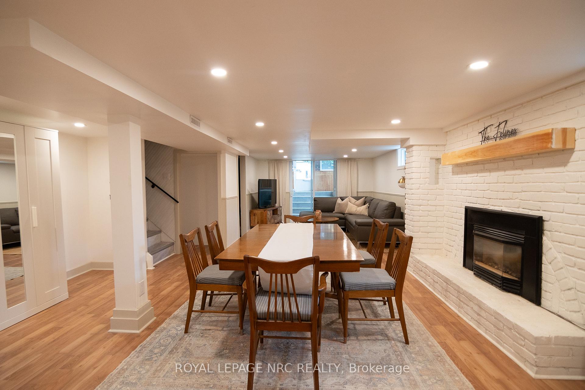 Photo 28 of 6337 Goodsir Crescent, Niagara Falls, Hospital — HOMEH