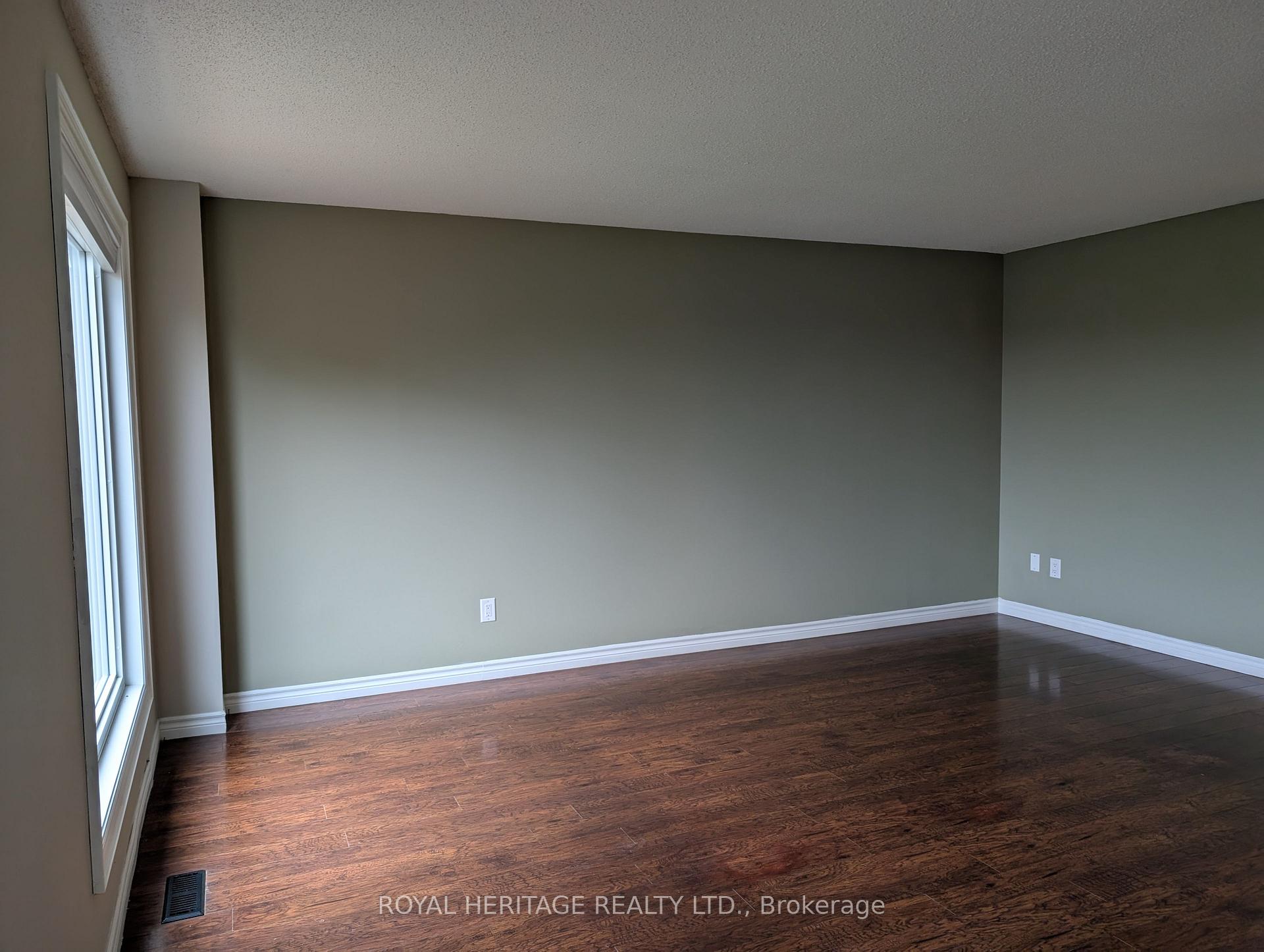 Photo 7 of 600 Creekview Circle, Pickering, West Shore — HOMEH