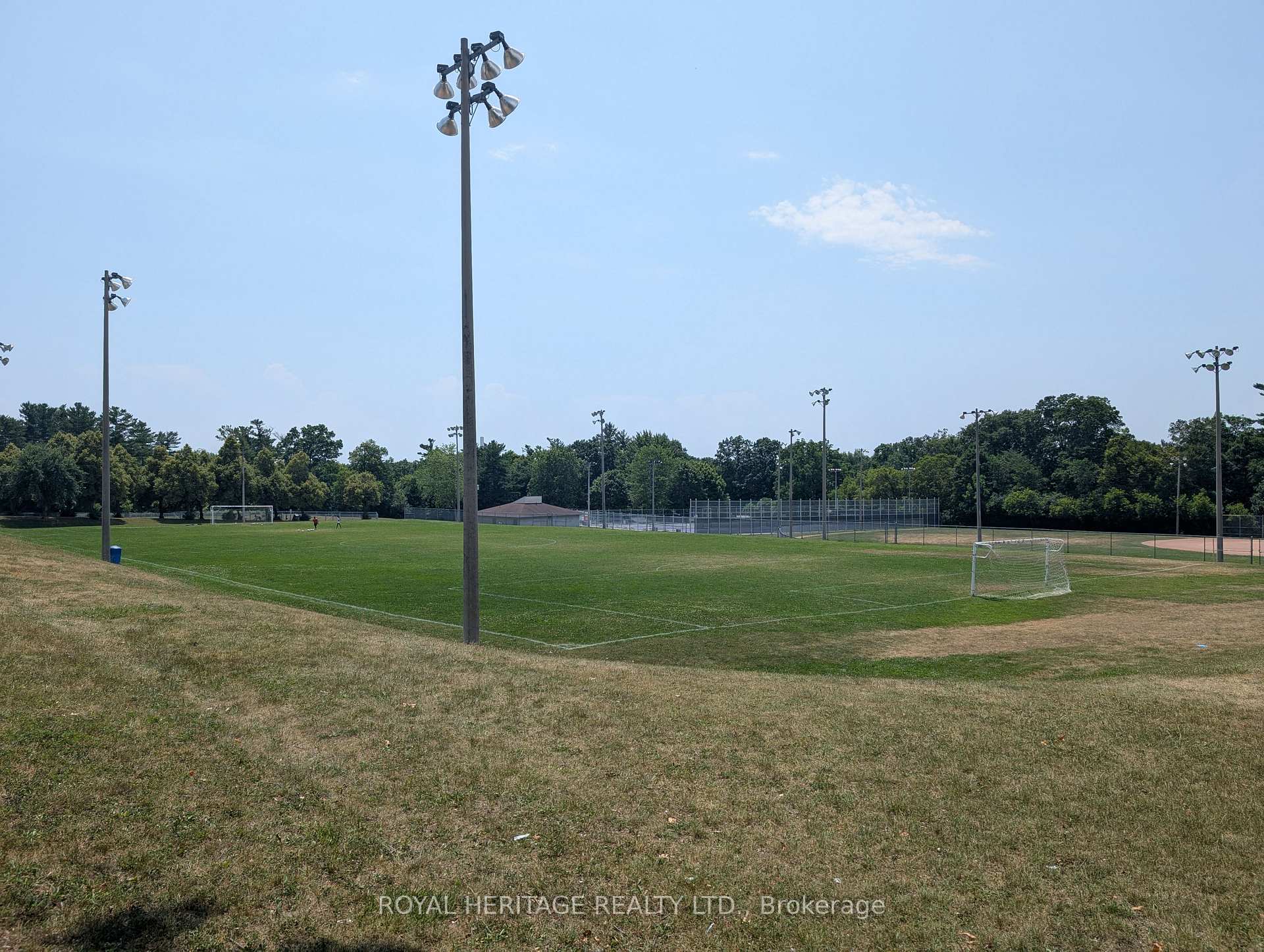 Photo 24 of 600 Creekview Circle, Pickering, West Shore — HOMEH