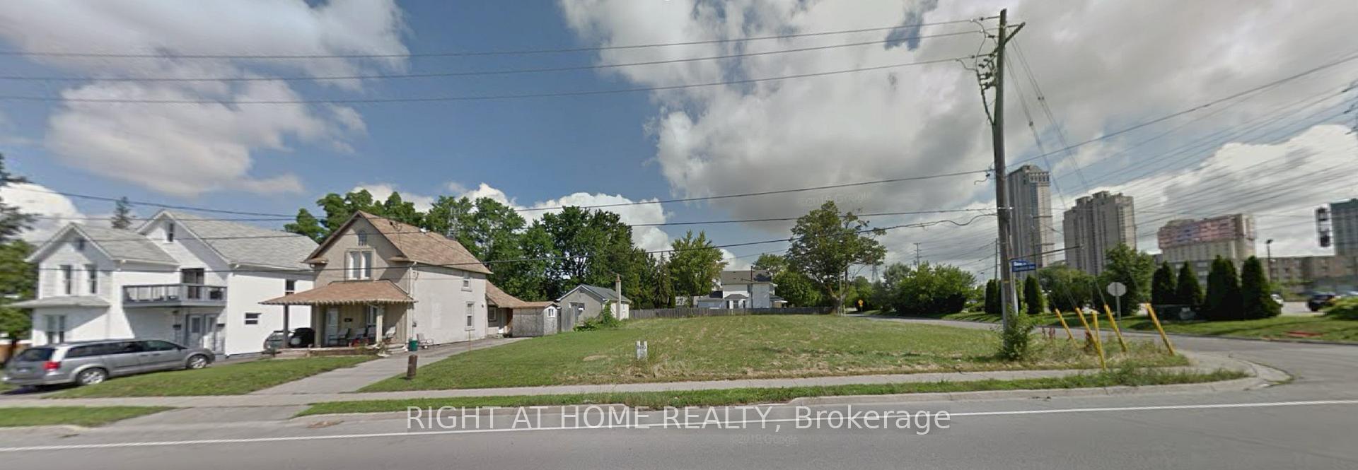 Photo 1 of 5683- 5693 Dunn Street, Niagara Falls, Dorchester — HOMEH
