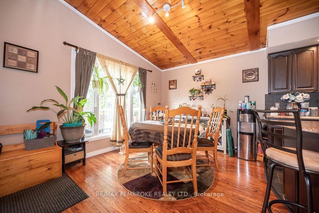 Photo 16 of 3255 Petawawa Boulevard, Petawawa — HOMEH