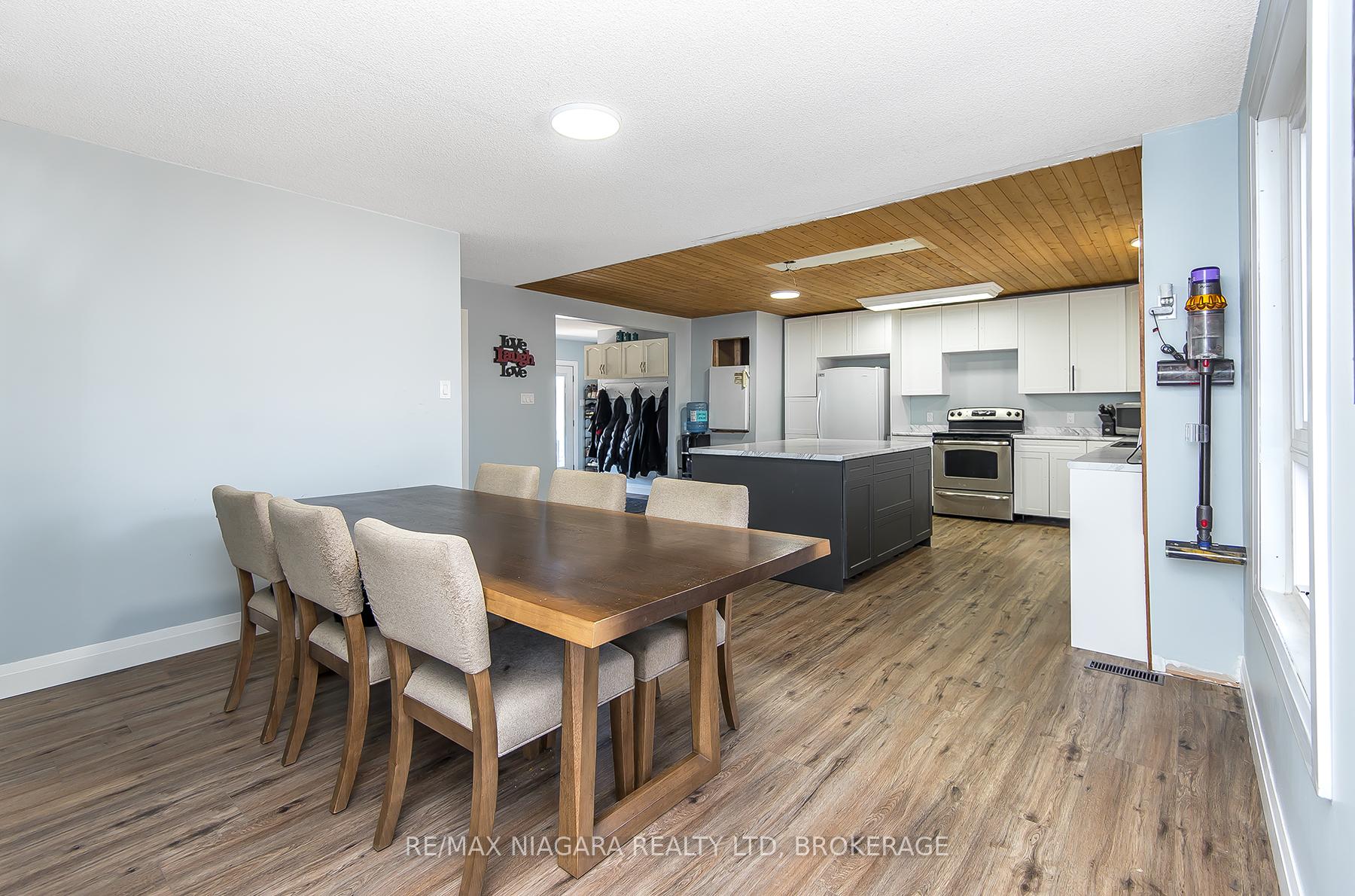 Photo 27 of 4530 Marshall Road, Niagara Falls, Lyons Creek — HOMEH
