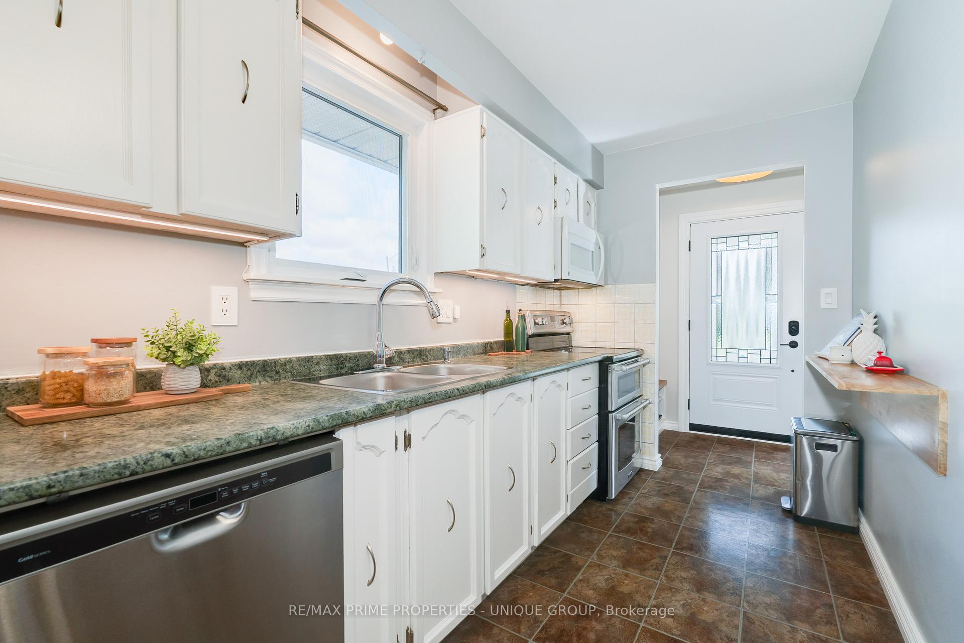 Photo 13 of 520 Muirfield Street, Oshawa, Donevan — HOMEH