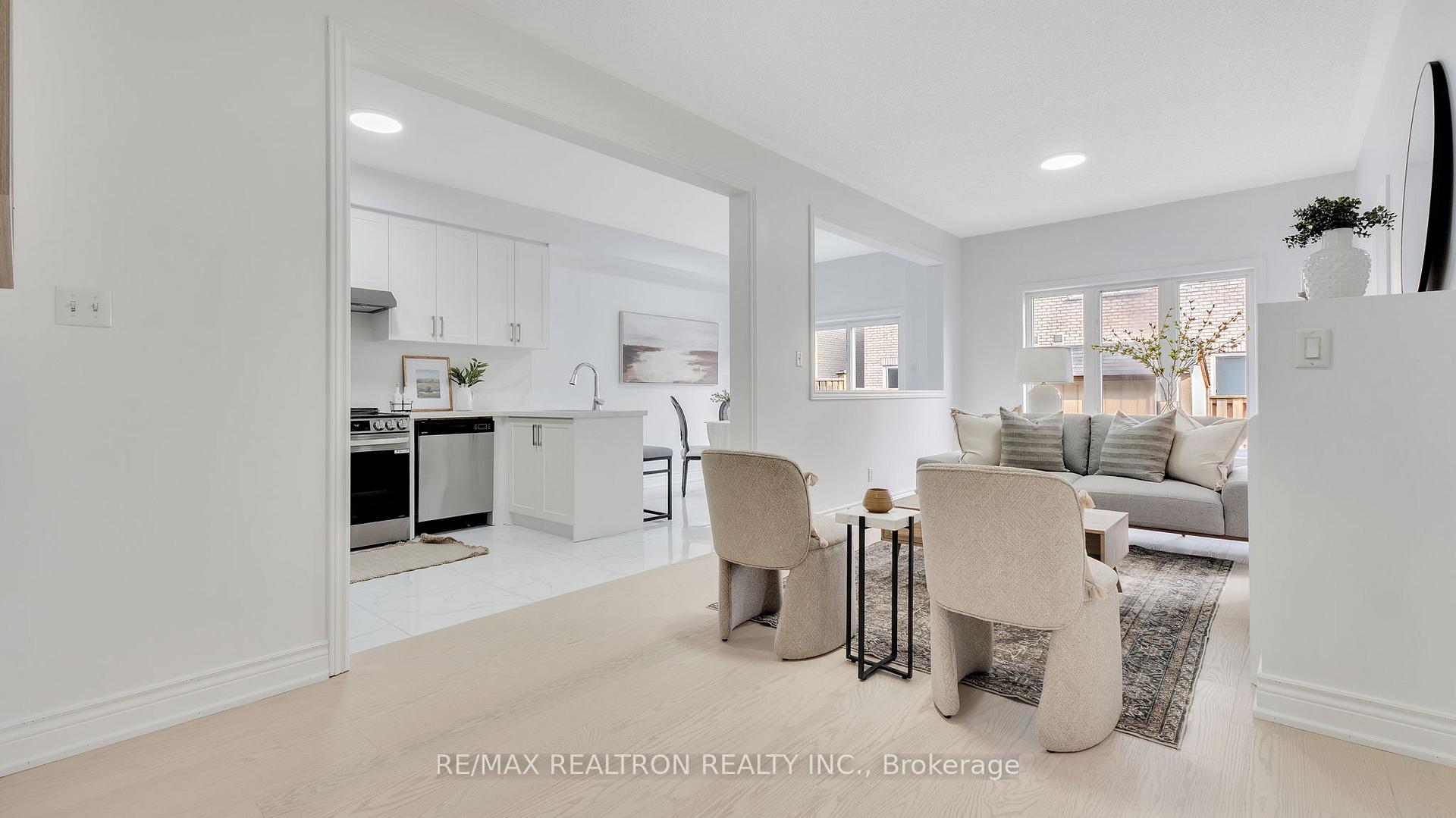 Photo 8 of 1585 Brandy Court, Pickering, Duffin Heights — HOMEH